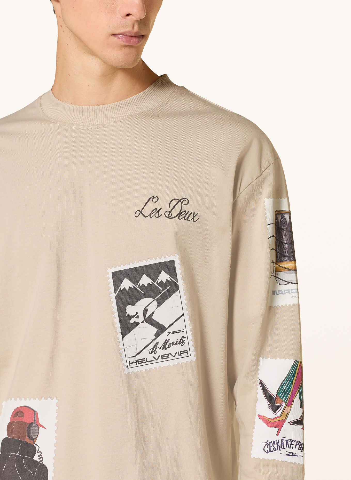 LES DEUX Haut à manches longues STAMP: BEIGE / ROUGE / VERT