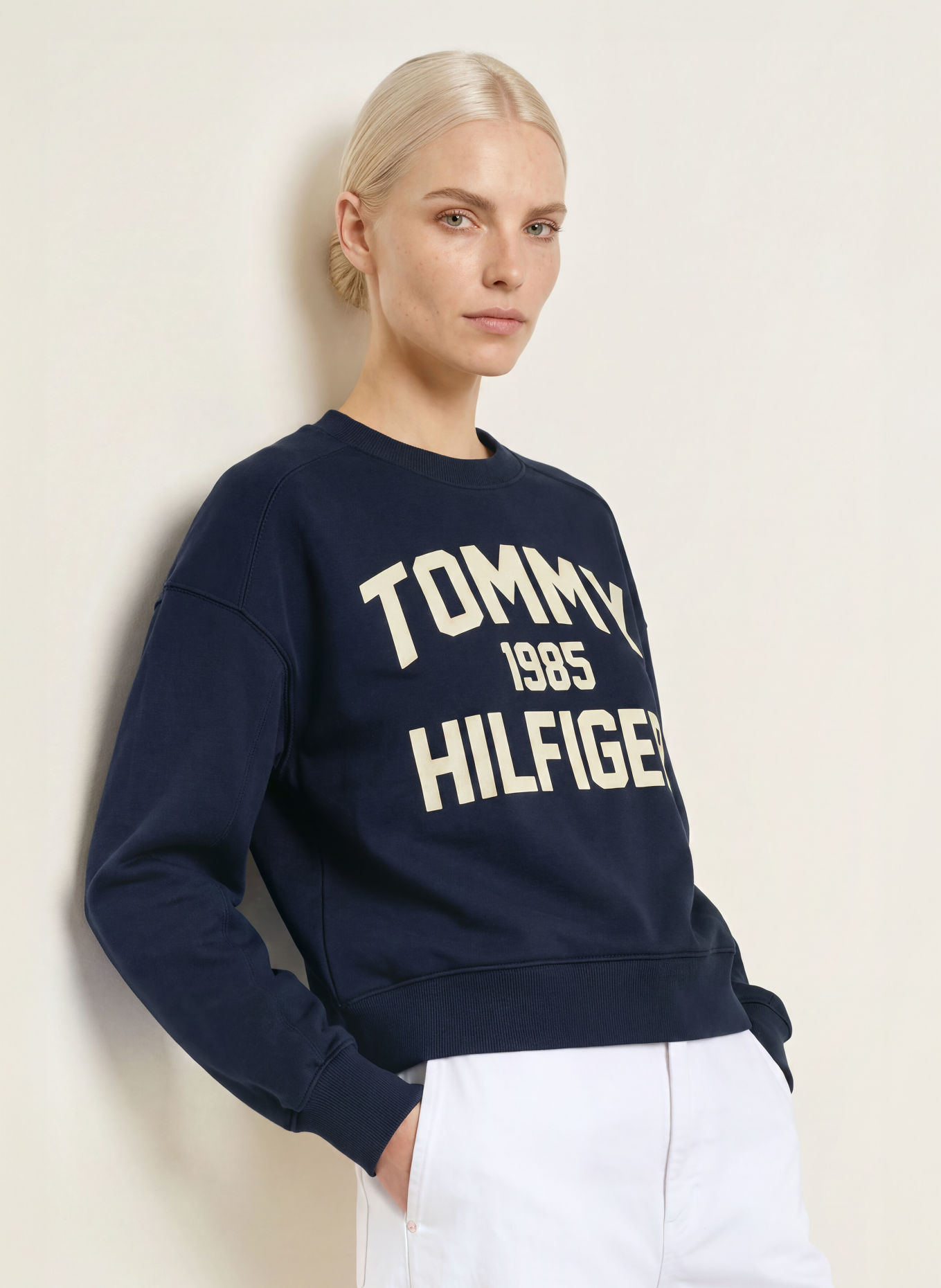 TOMMY HILFIGER Sweatshirt: DUNKELBLAU / HELLGELB