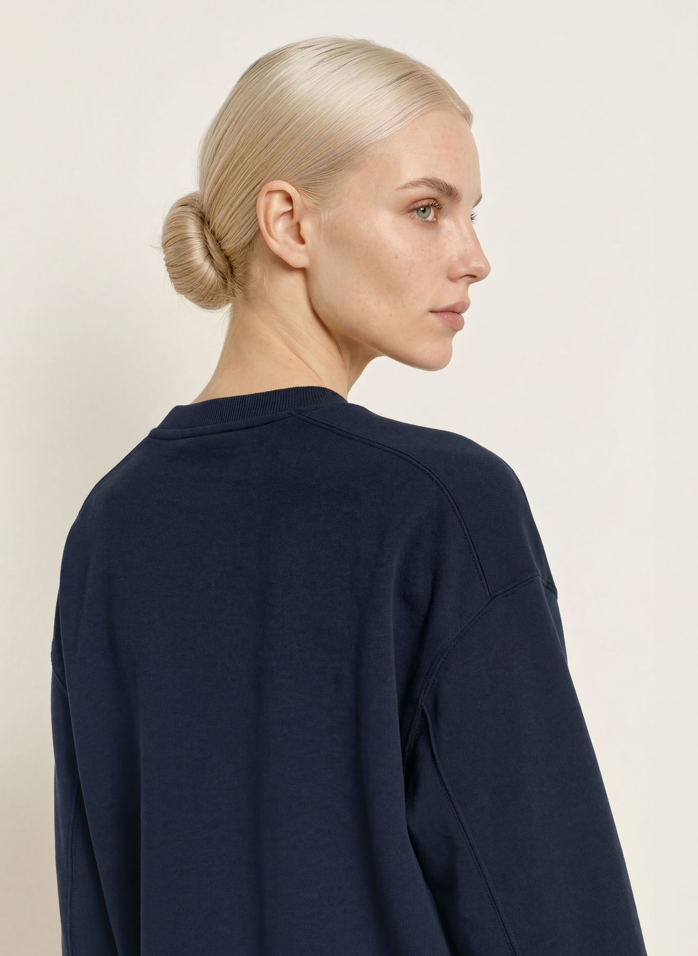 TOMMY HILFIGER Sweatshirt: DUNKELBLAU / HELLGELB