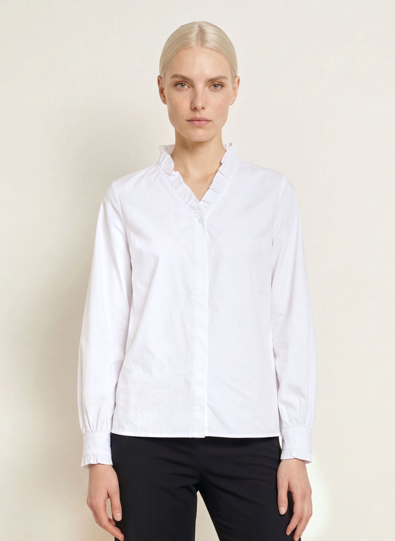 MORE & MORE Blusenshirt mit Rüschen: WEISS
