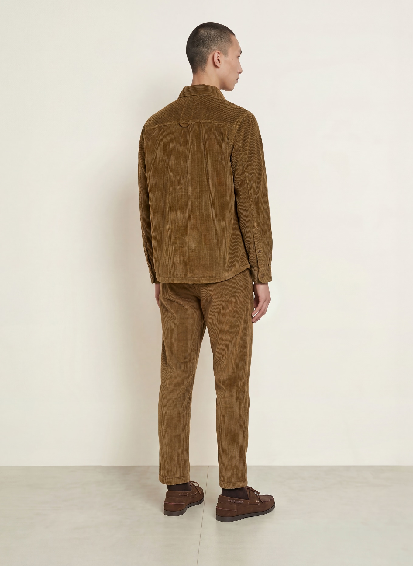 NOWADAYS Cordhose im Jogging-Stil Regular Fit: DUNKELBRAUN