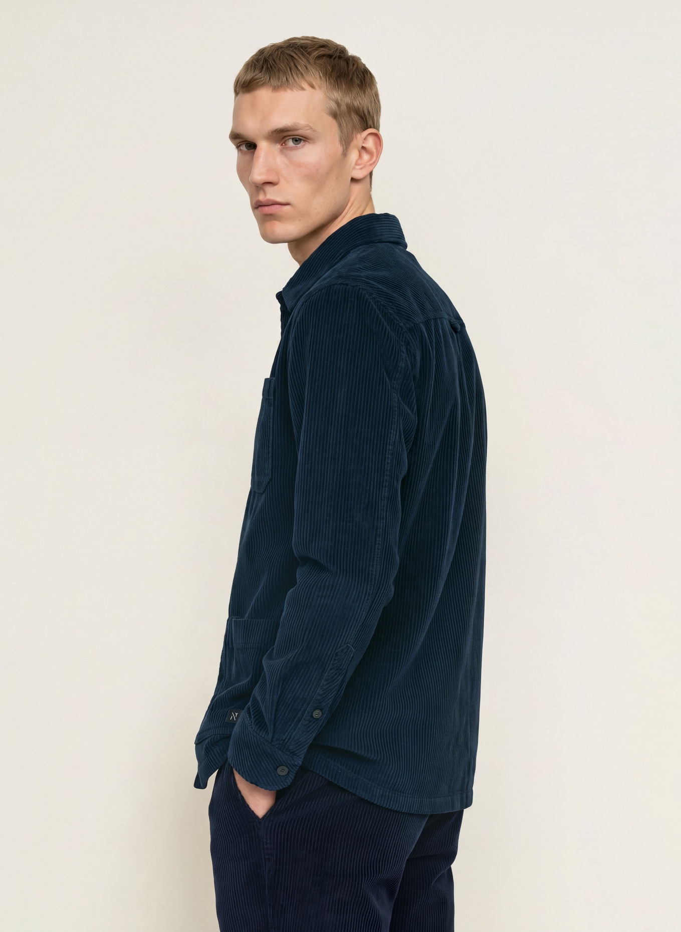 NOWADAYS Cord-Overshirt: DUNKELBLAU