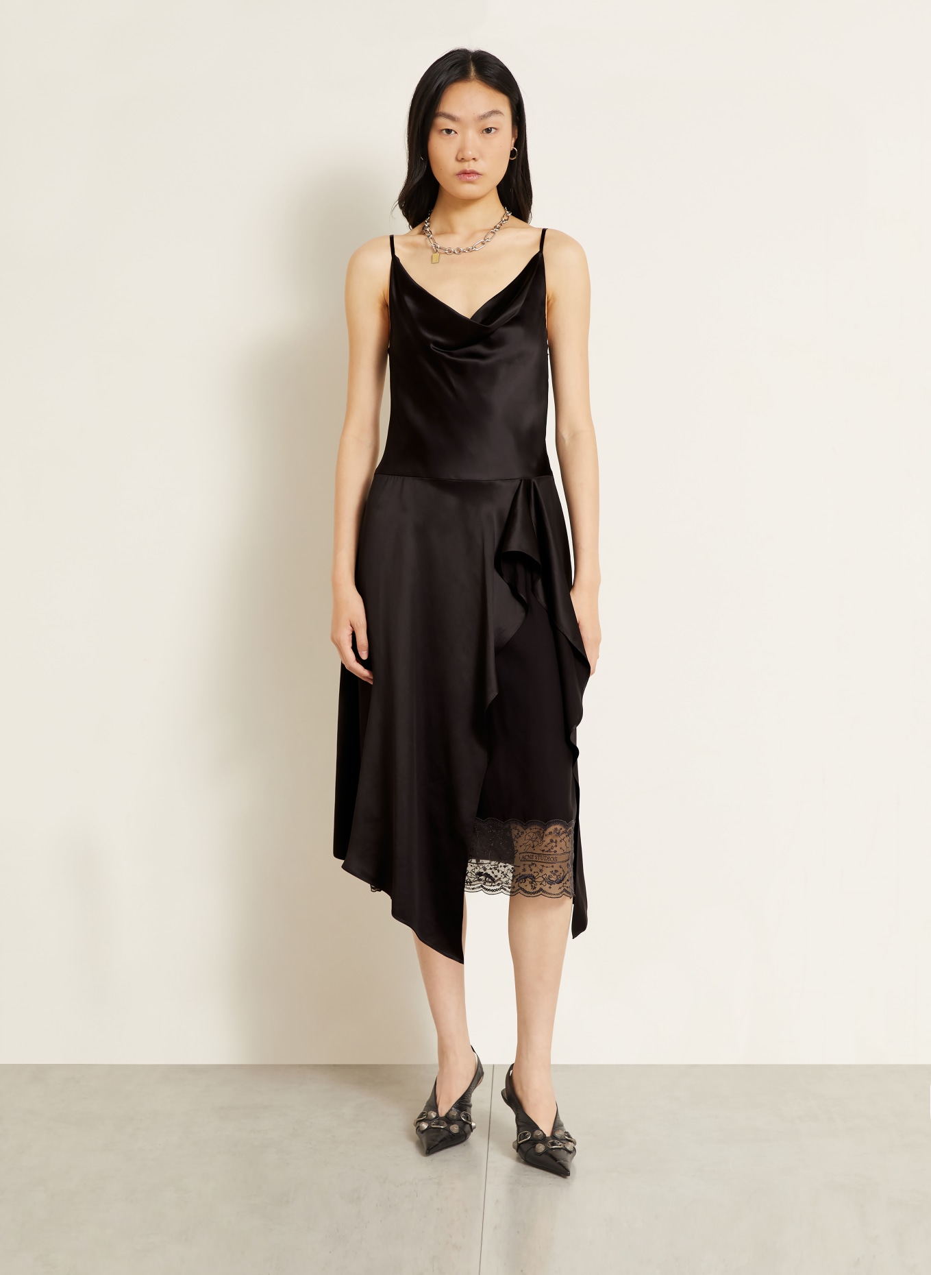 Acne Studios Robe de cocktail à volants et dentelle: MARRON FONCÉ
