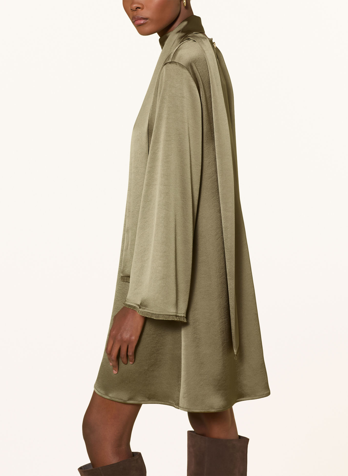 RIANI Satinkleid mit Schluppe: OLIV
