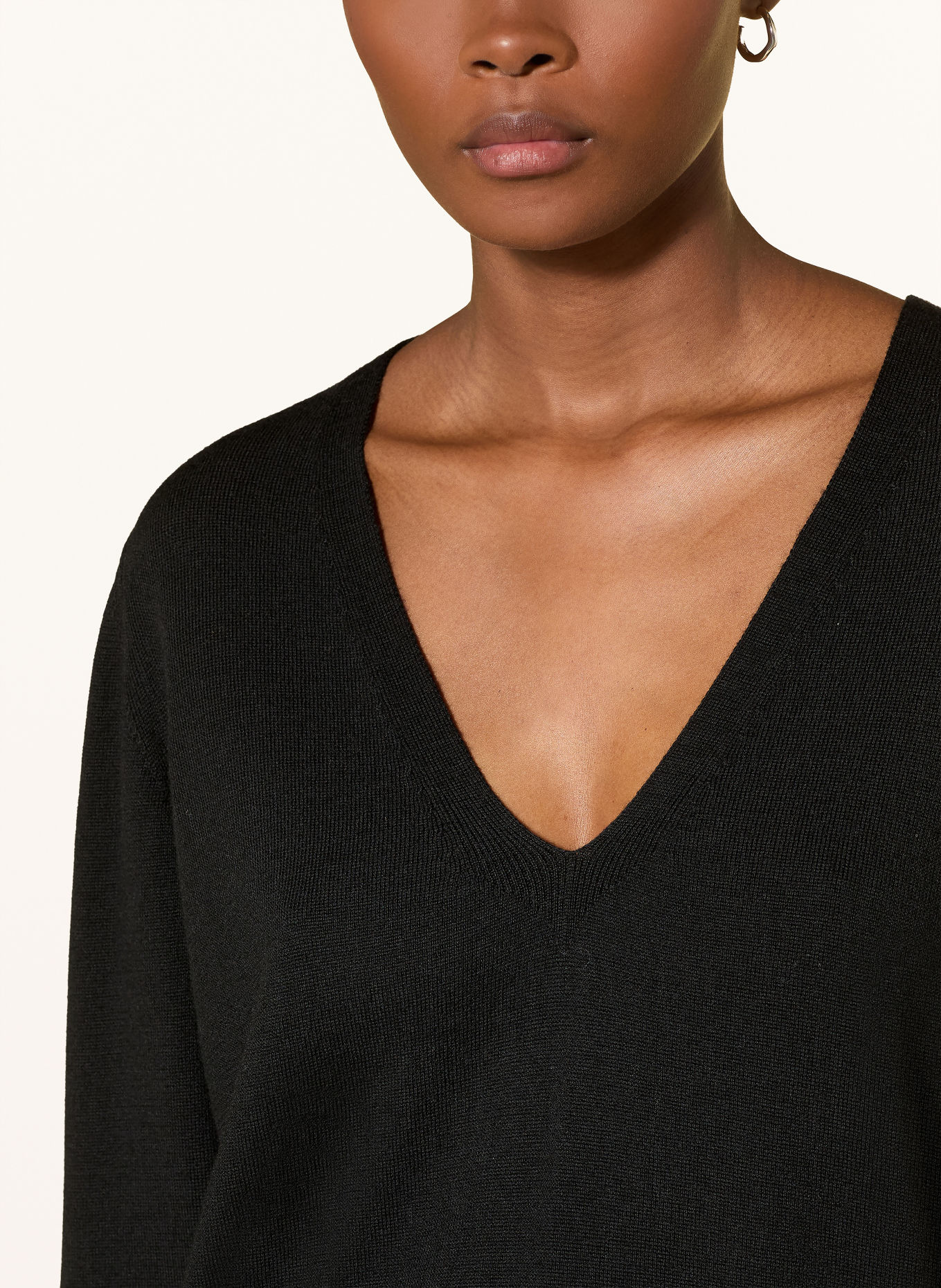 RIANI Merino wool sweaters: BLACK