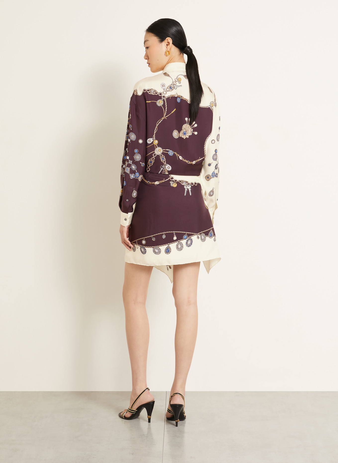 VERSACE Chemisier en soie: LILAS FONCÉ / OR / BLANC