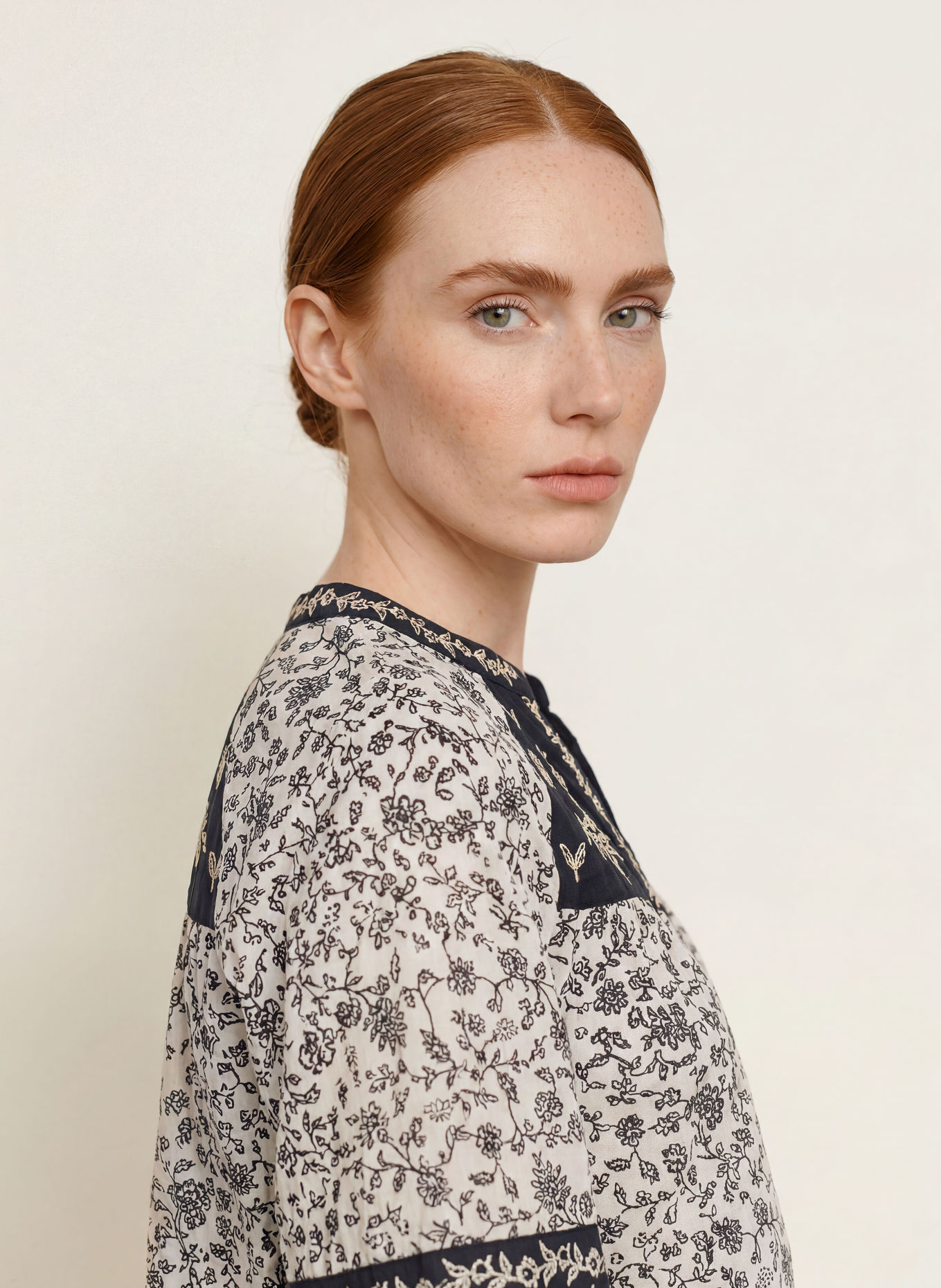 MILANO ITALY Blouse: ÉCRU / NOIR