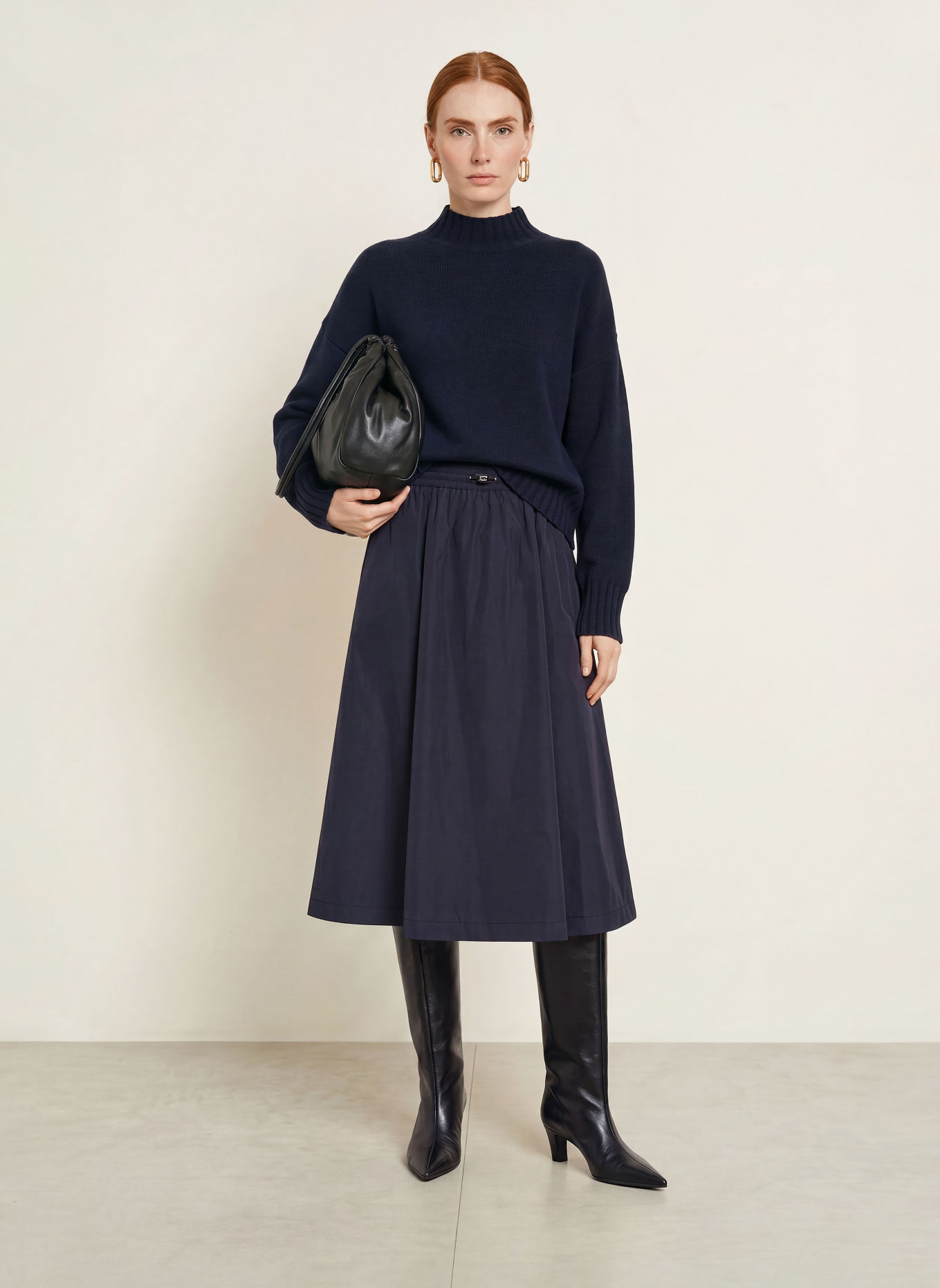 MILANO ITALY Rok: DONKERBLAUW
