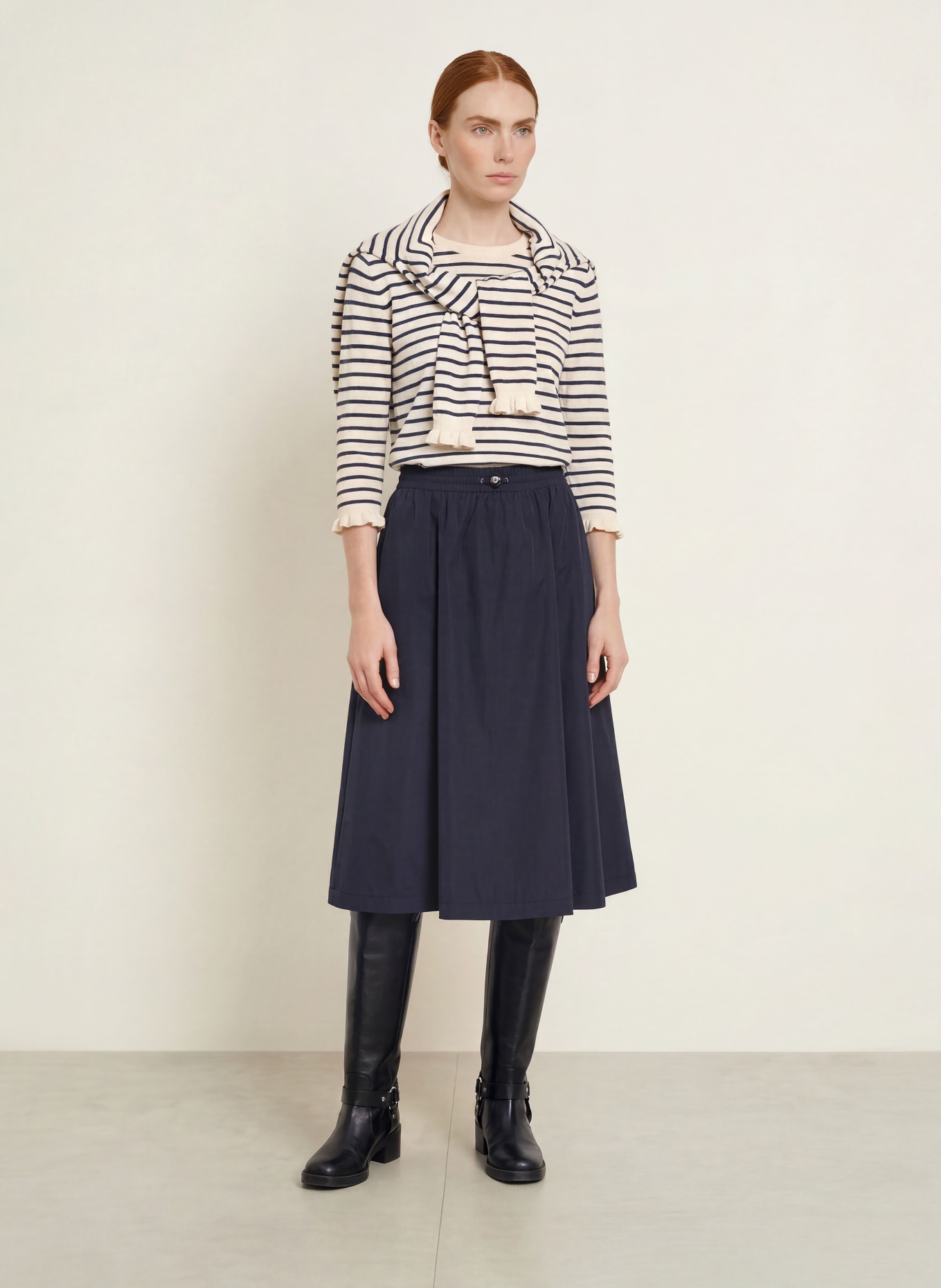 MILANO ITALY Sweater with 3/4-length sleeves and ruffles: CREAM / DARK BLUE