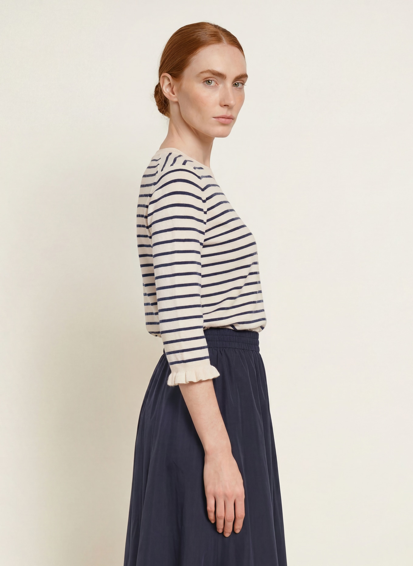 MILANO ITALY Sweater with 3/4-length sleeves and ruffles: CREAM / DARK BLUE