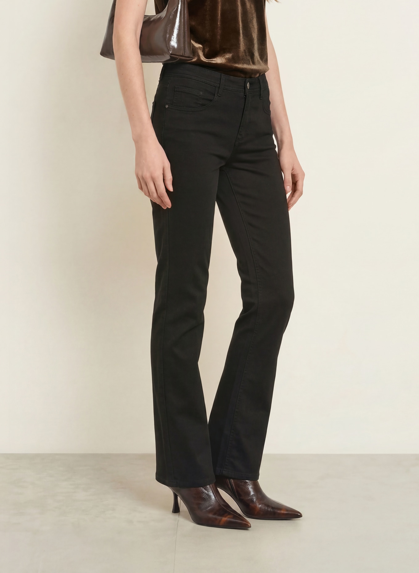 BRAX CAROLA Chinos: BLACK