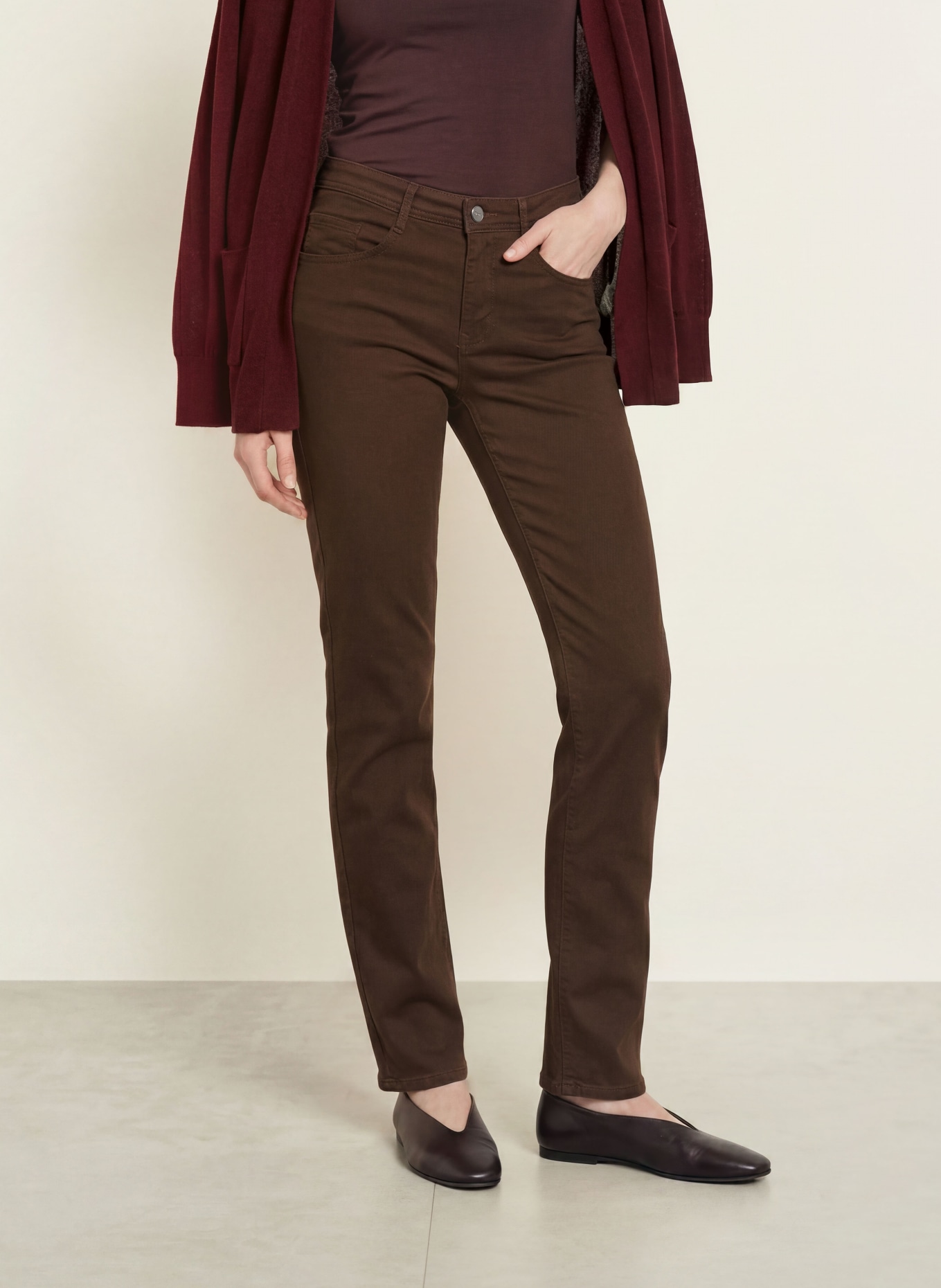 BRAX CAROLA Chinos: DARK BROWN