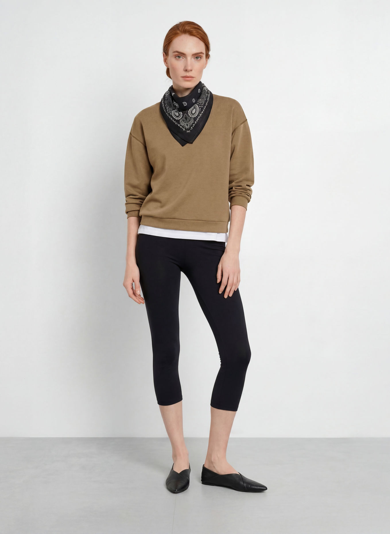 VARLEY Sweatshirt CORALIE: KAKI