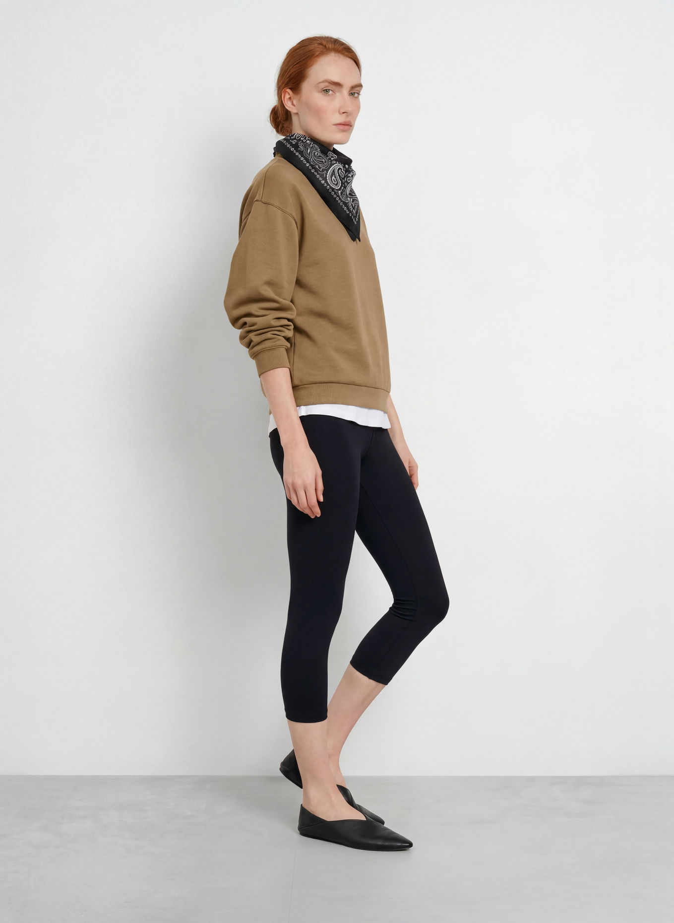 VARLEY Sweatshirt CORALIE: KAKI
