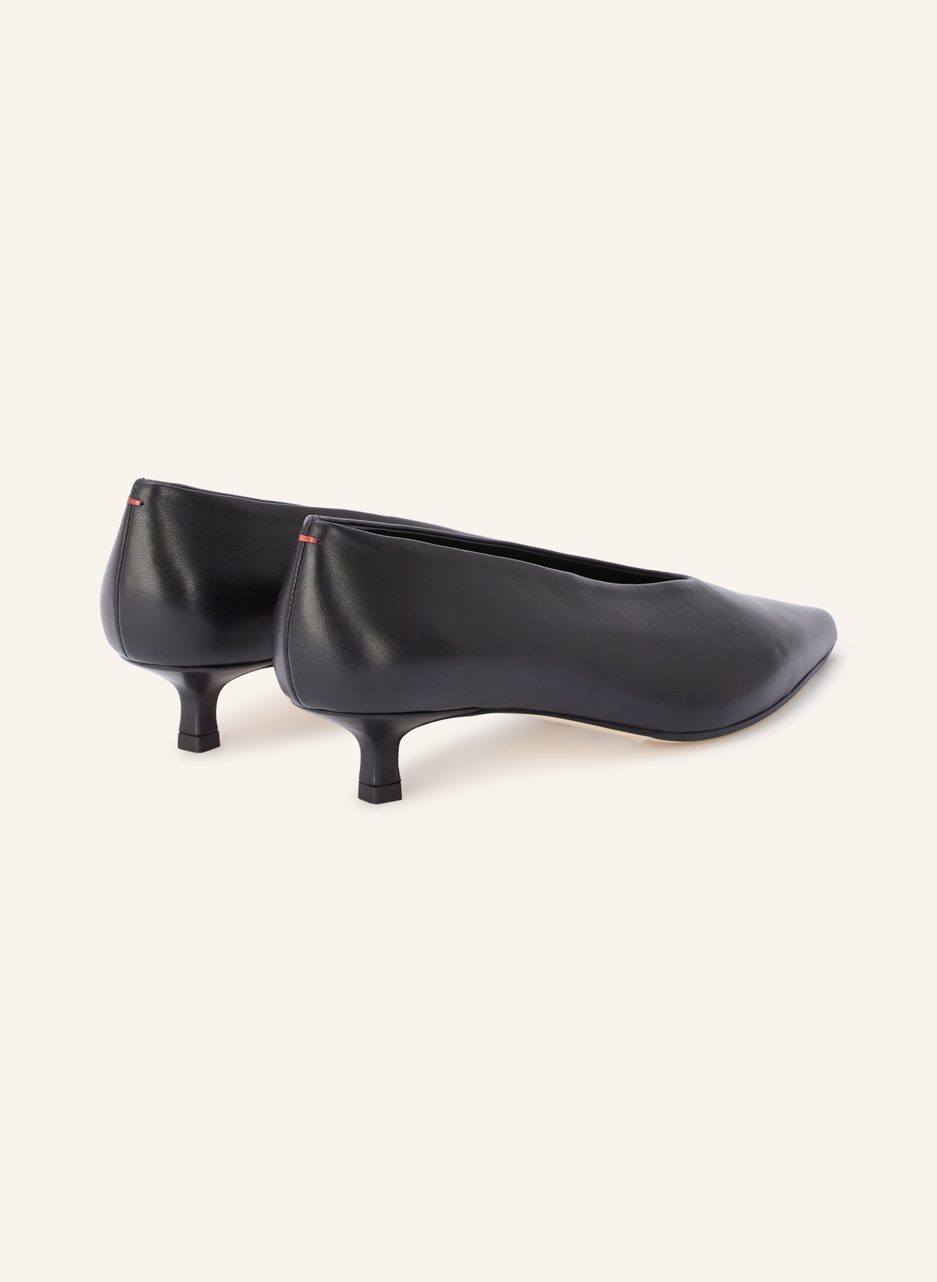 Aeyde CLARA Pumps: BLACK