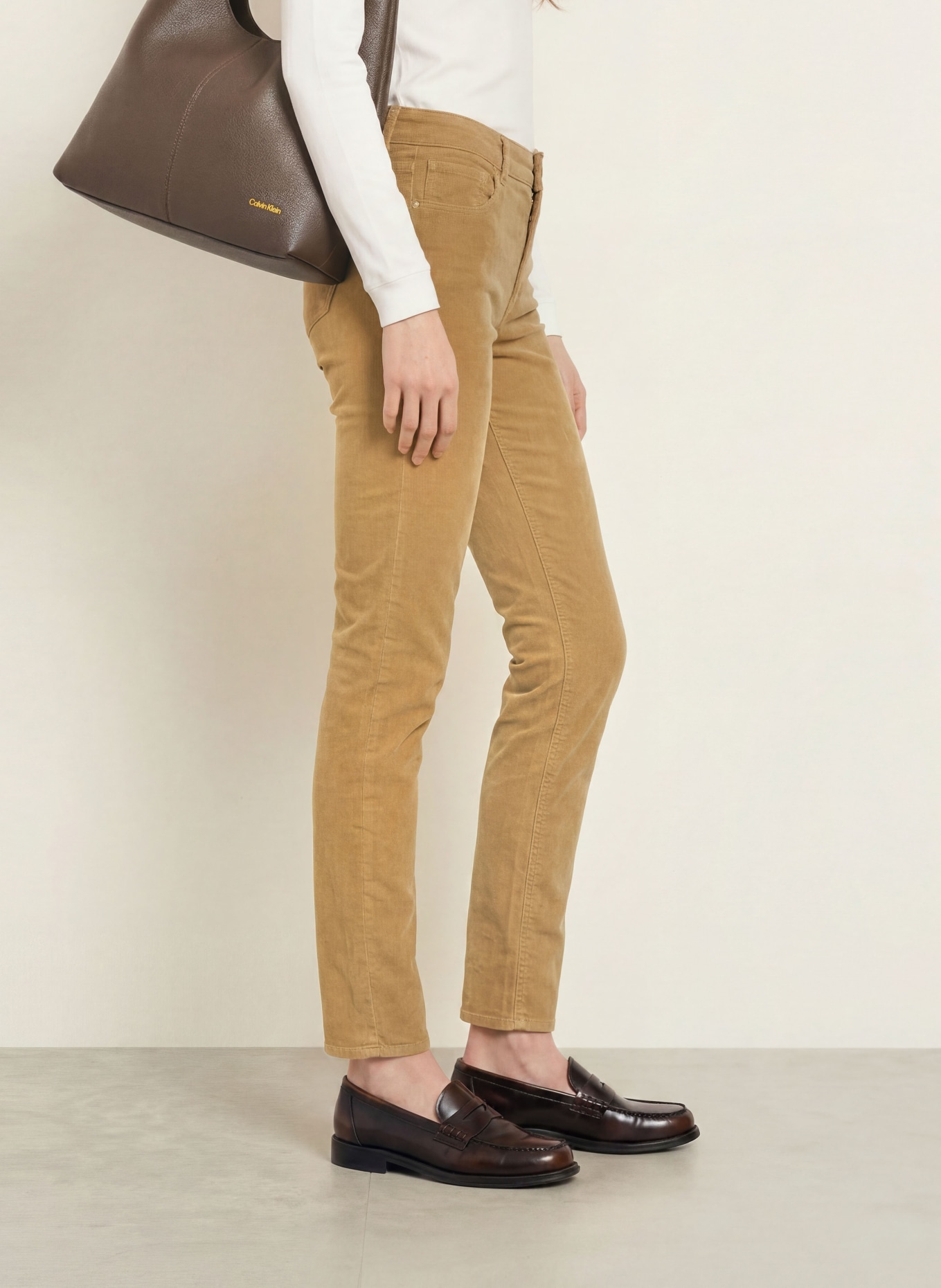 BRAX Pantaloni din velur SHAKIRA: 54 WALNUT