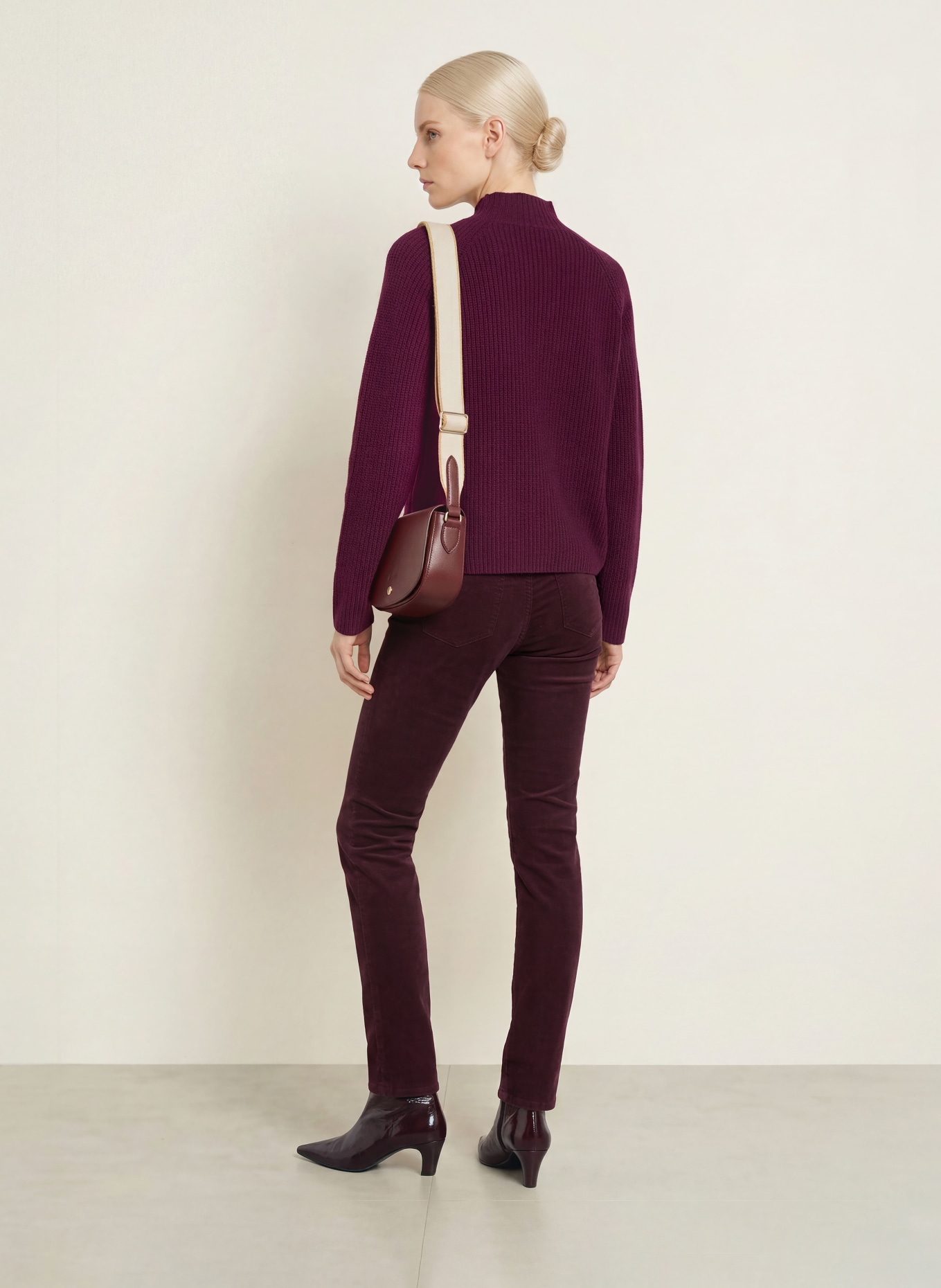 BRAX Cordhose MARY: DUNKELLILA