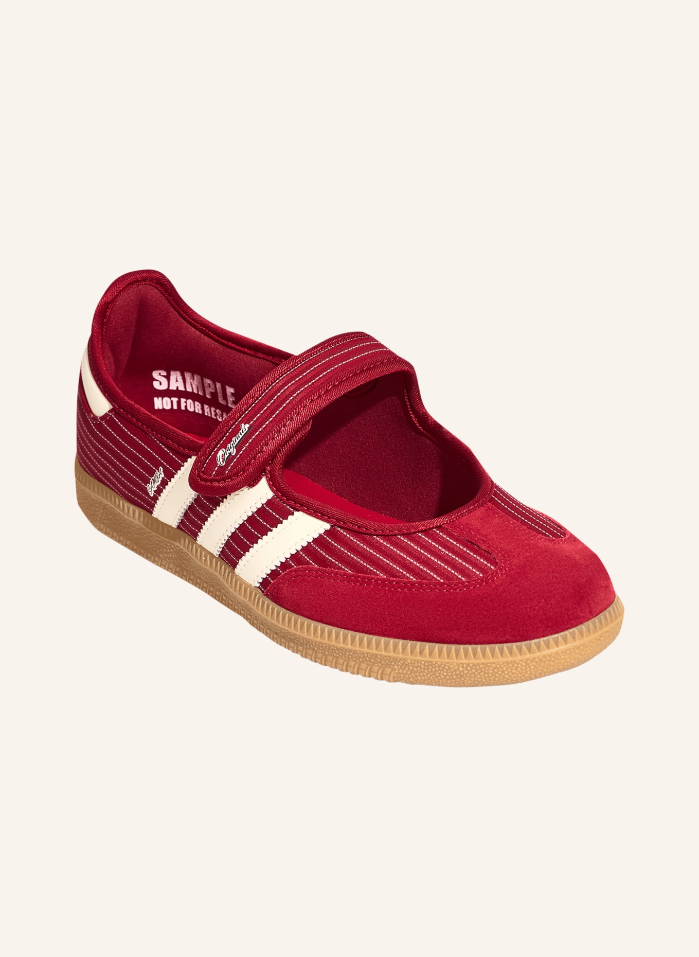 adidas Originals Ballerines façon Mary Janes SAMBA JANE: ROUGE / BLANC
