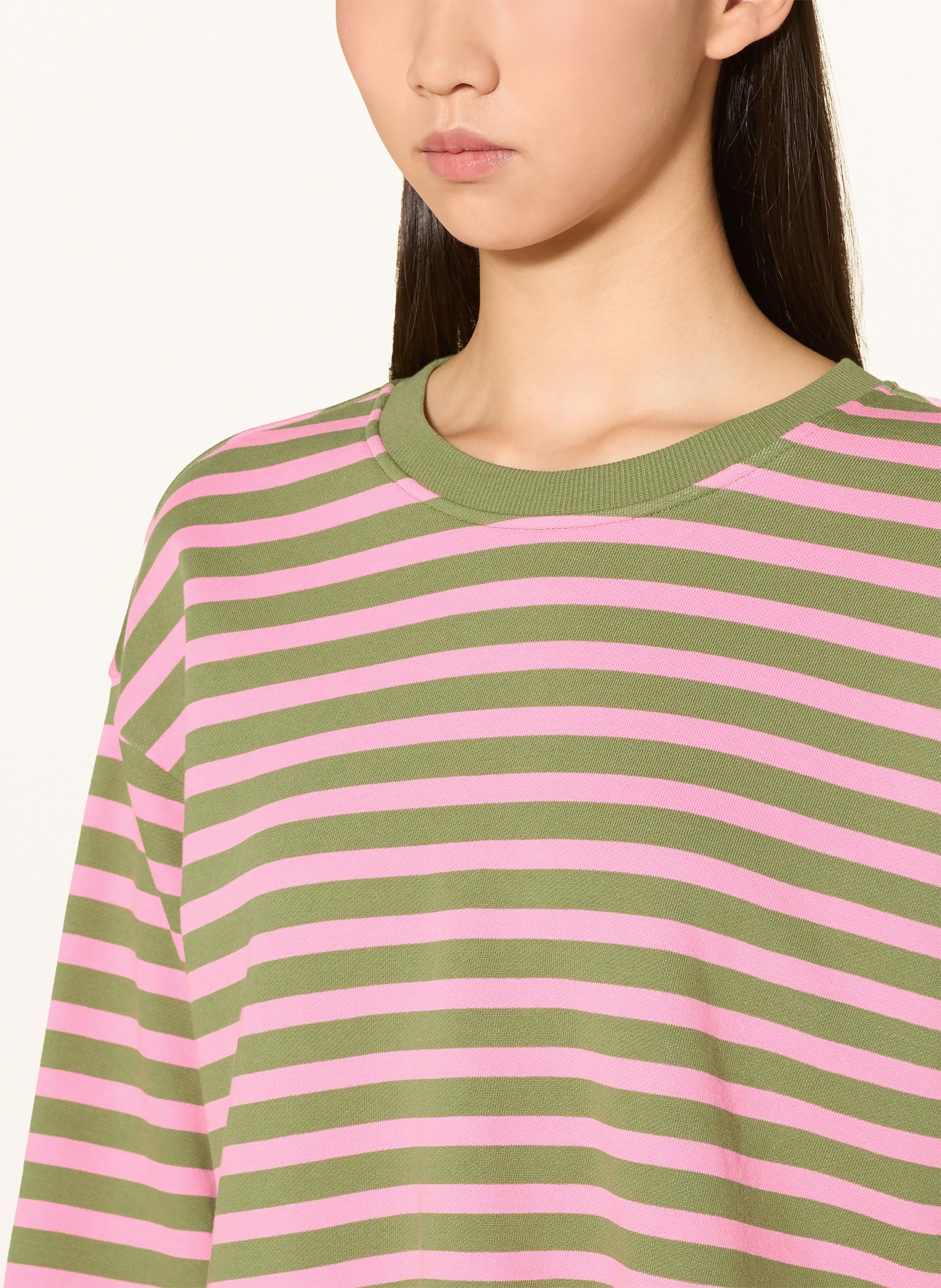 Smith & Soul Sweatshirt with 3/4-length sleeves: OLIVE / PINK