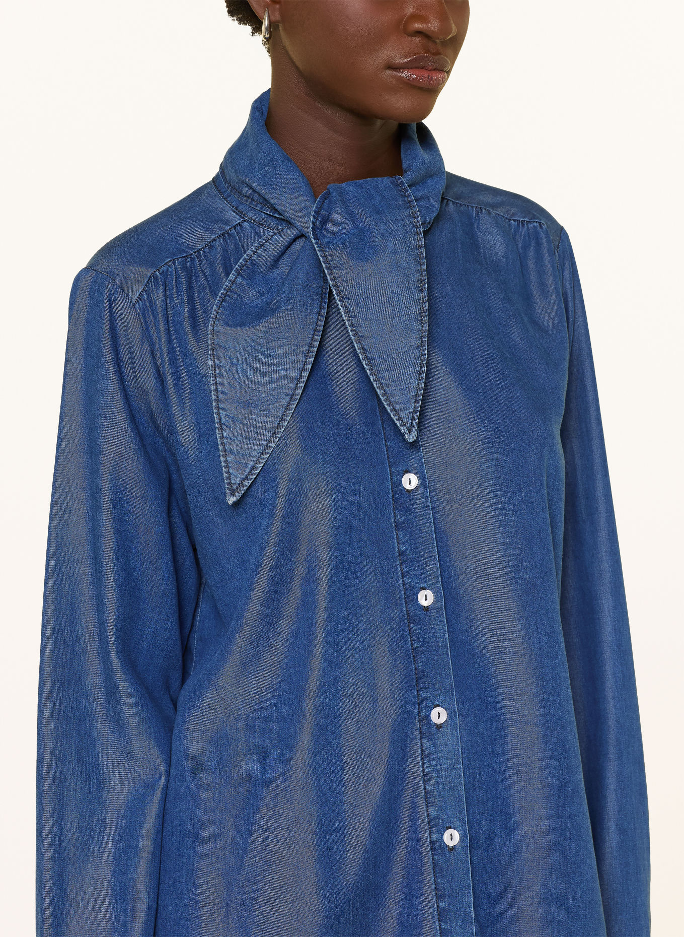 Smith & Soul Bluse i jeanslook med aftagelig sløjfe: MØRKEBLÅ