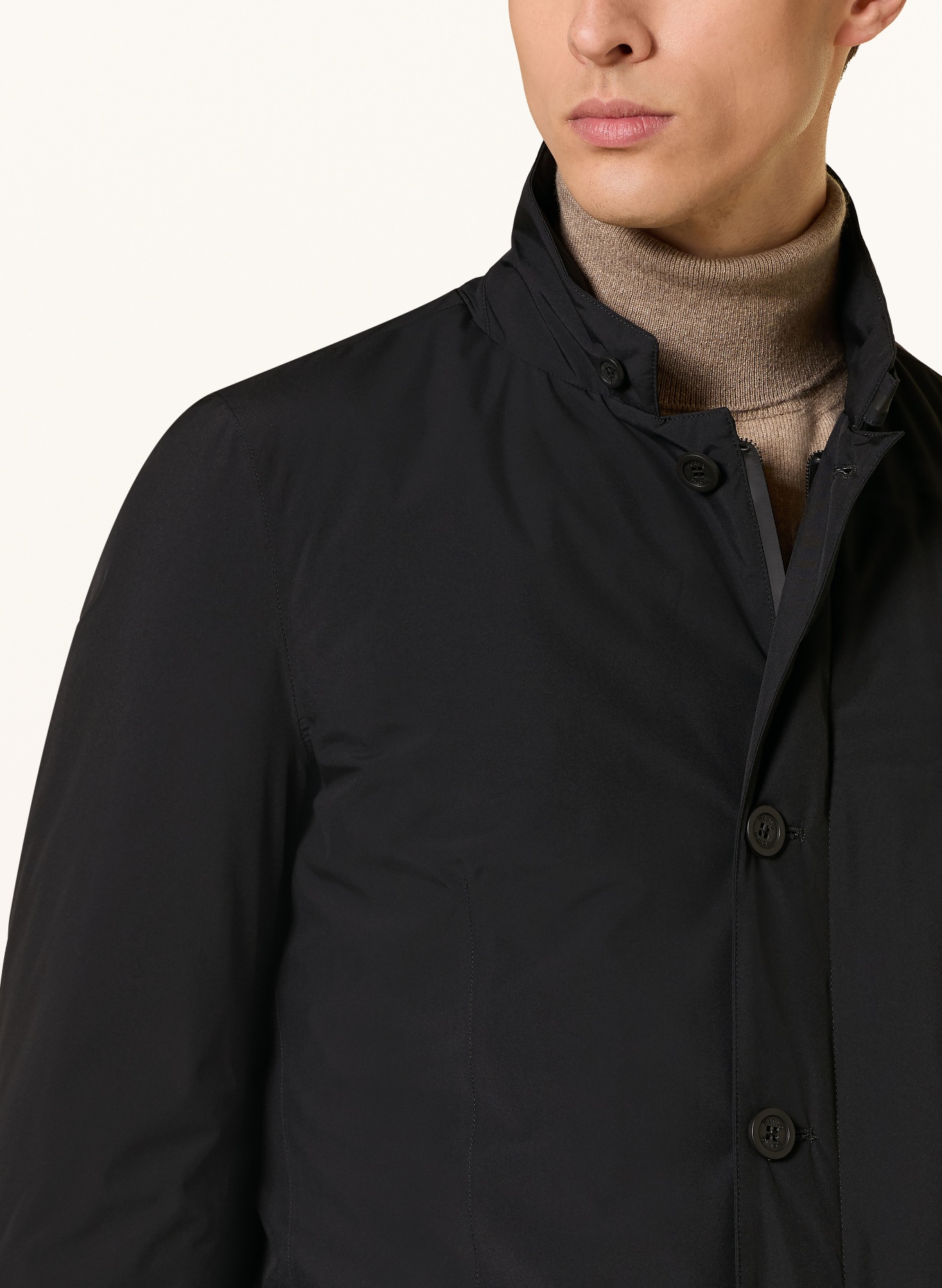 HERNO Lightweight-Daunenjacke mit herausnehmbarer Blende: SCHWARZ