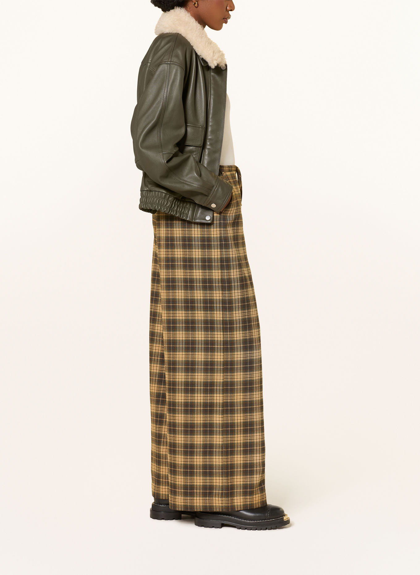 MRS & HUGS Pantalon palazzo en flanelle: MARRON FONCÉ / JAUNE FONCÉ