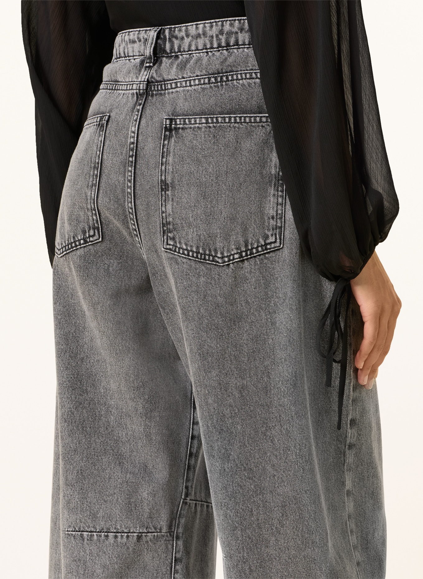 MRS & HUGS Barrel Jeans: GREY