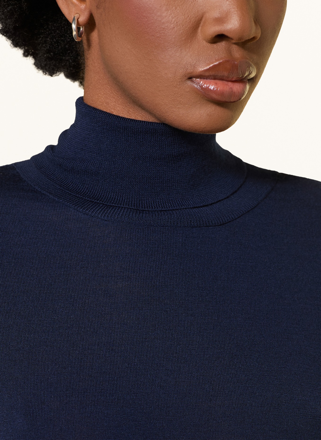 MRS & HUGS Pull à col roulé en laine mérinos: BLEU FONCÉ