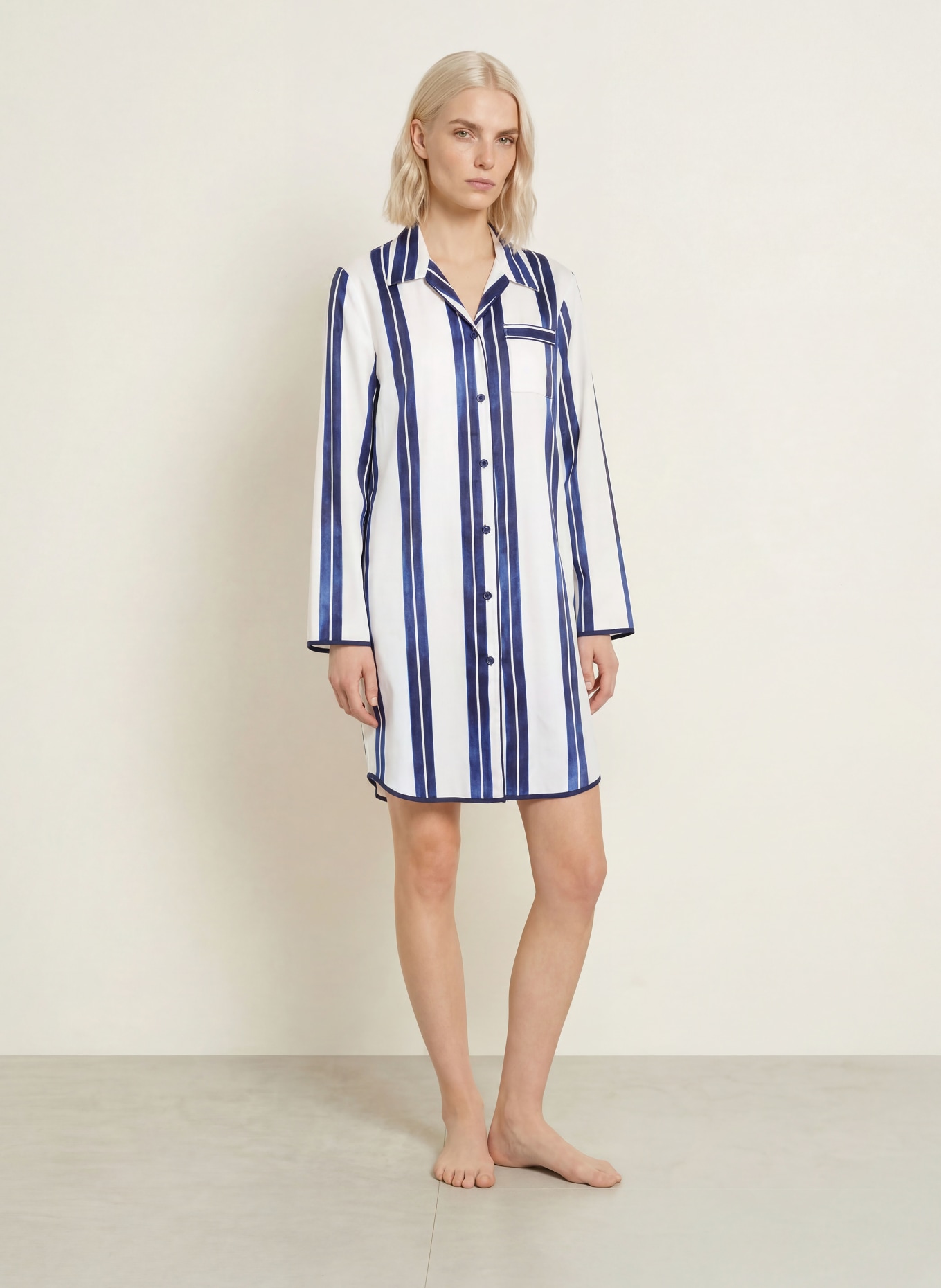 cyberjammies Night dress: DARK BLUE / WHITE