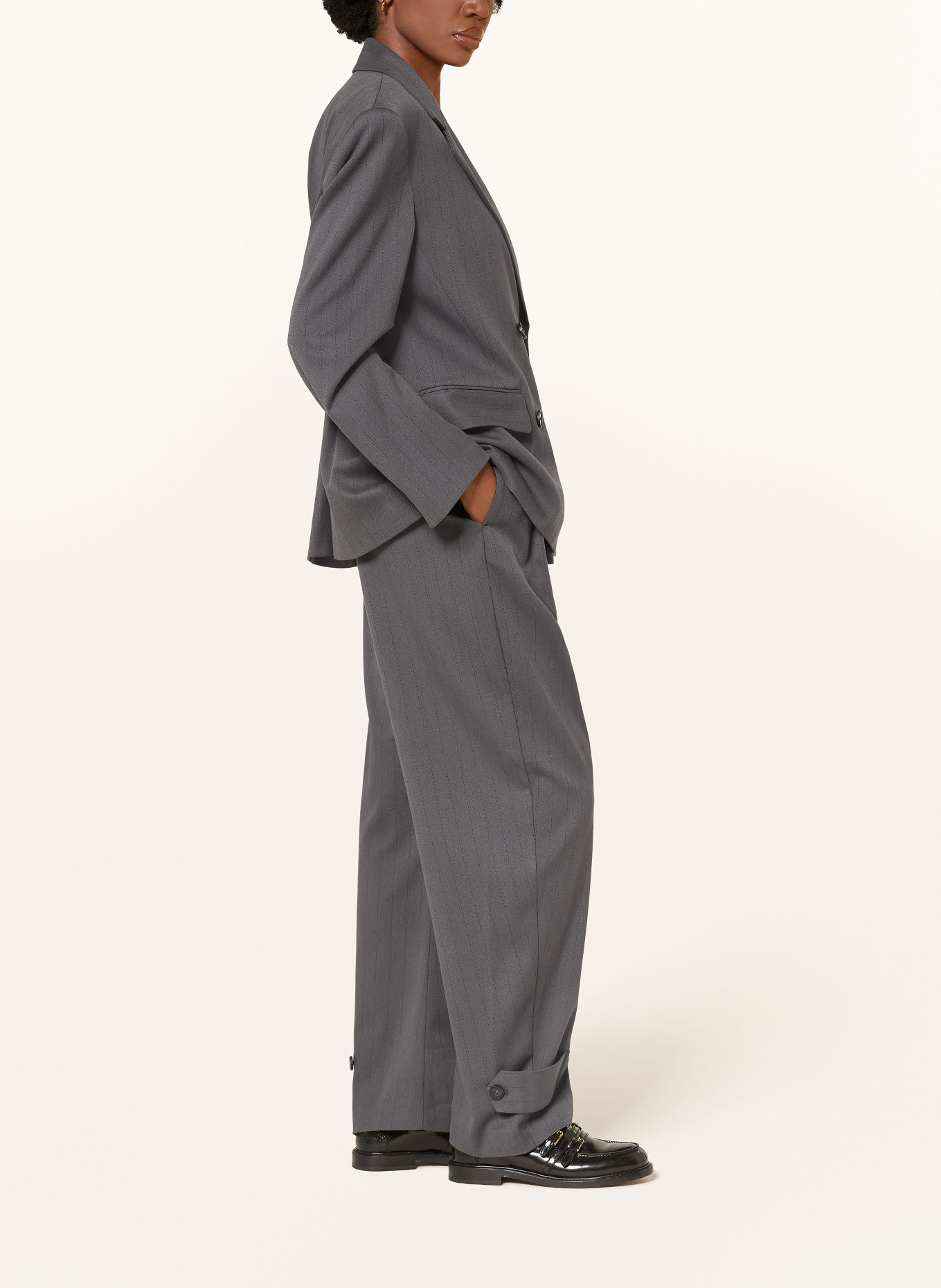 MRS & HUGS Wide-leg trousers: GRAY / BLACK