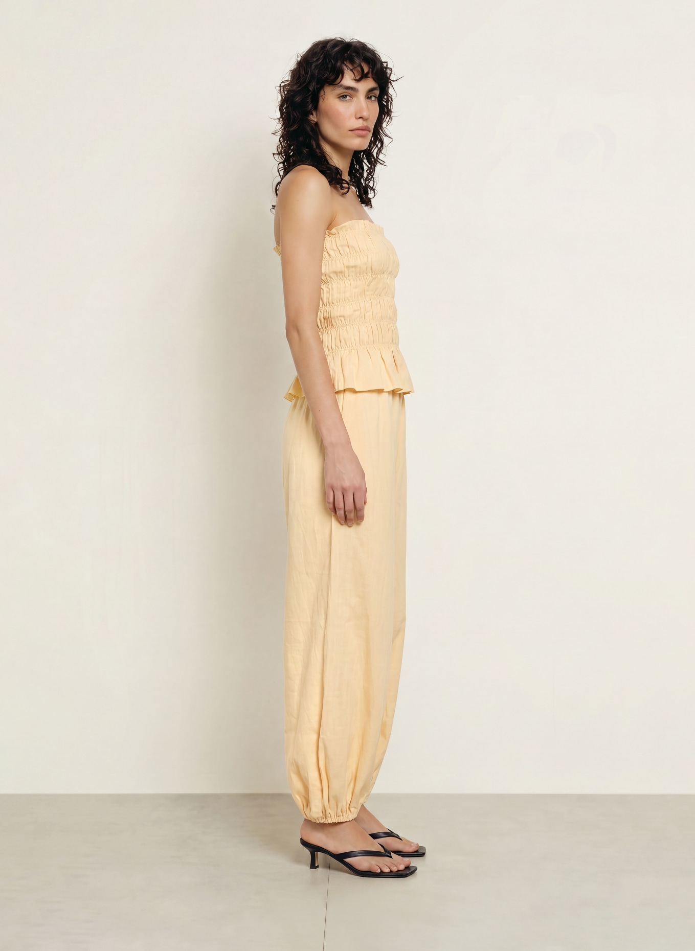 FAITHFULL THE BRAND Off-Shoulder-Top TIERA aus Leinen: HELLGELB