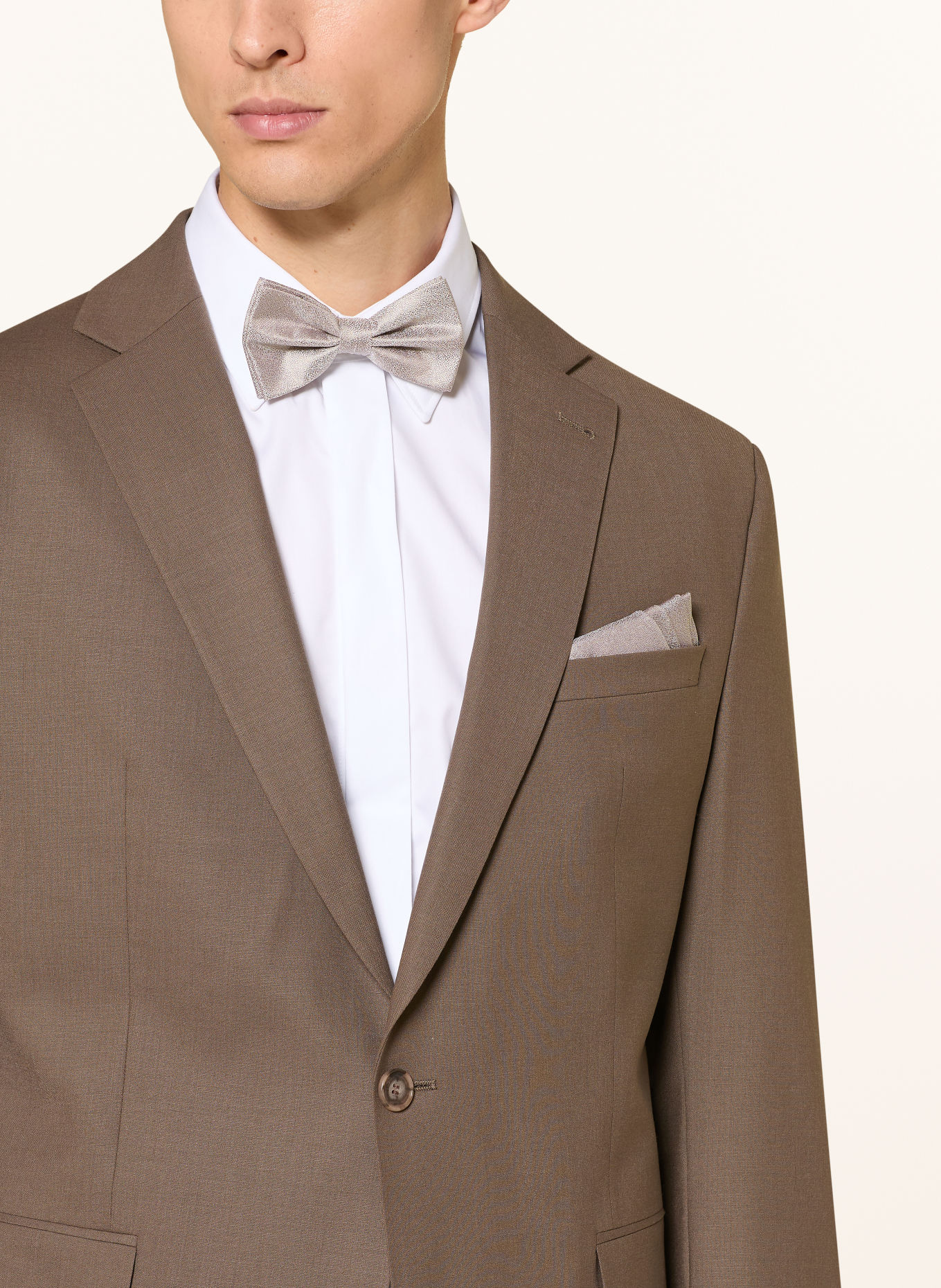Sterlington Set: Bow tie and Pocket square: BEIGE