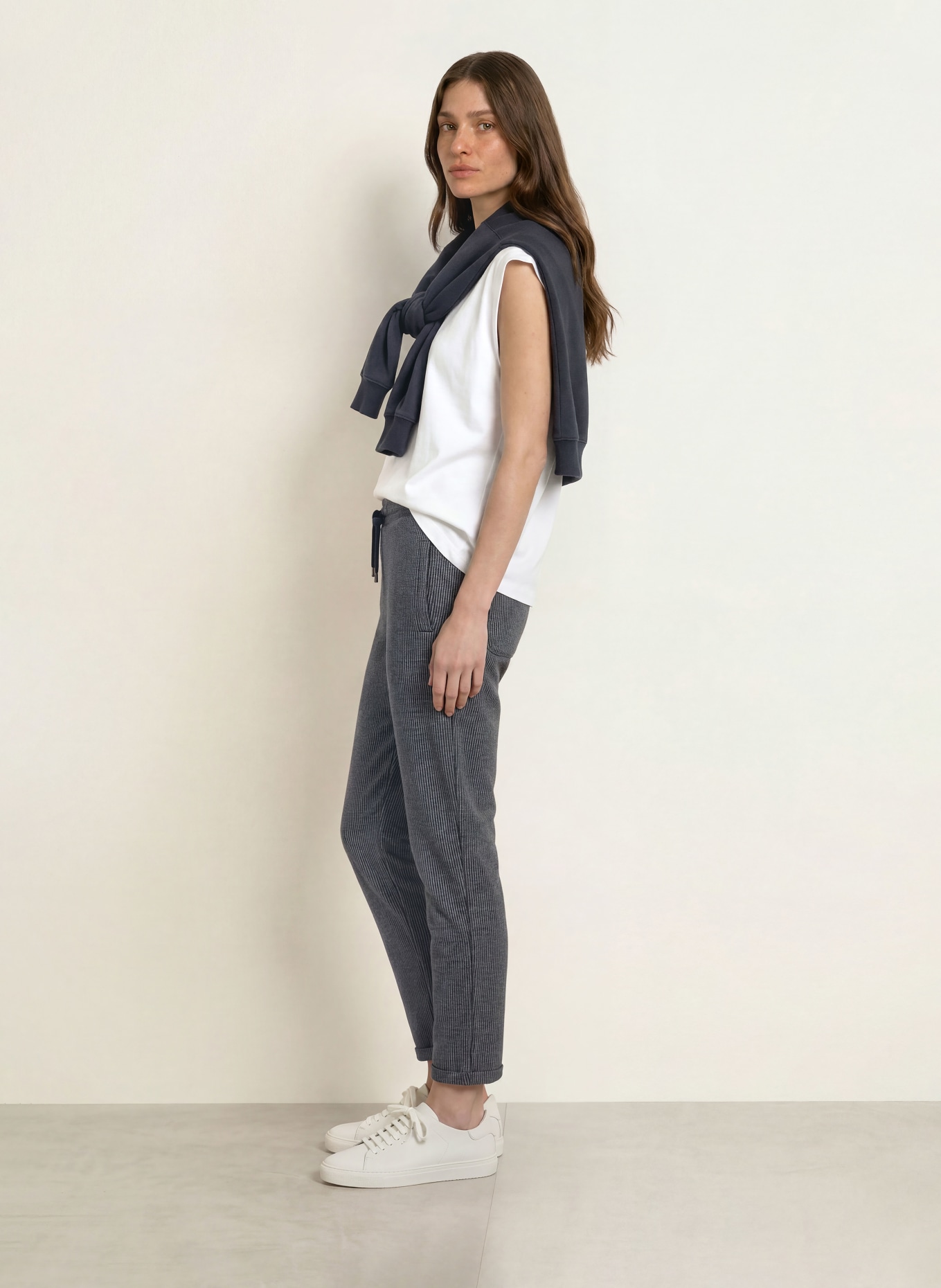 Juvia 7/8-Hose MARGIE im Jogging-Stil: DUNKELBLAU / CREME