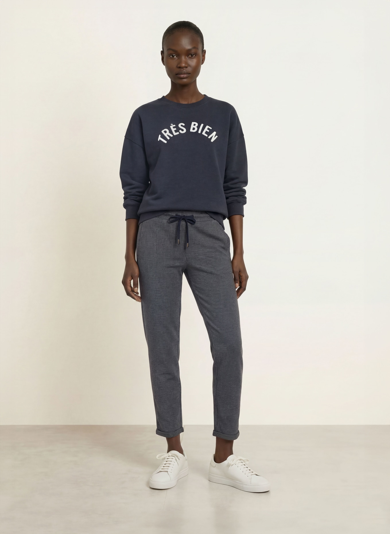 Juvia Sweatshirt VICKY: BLEU FONCÉ / ÉCRU