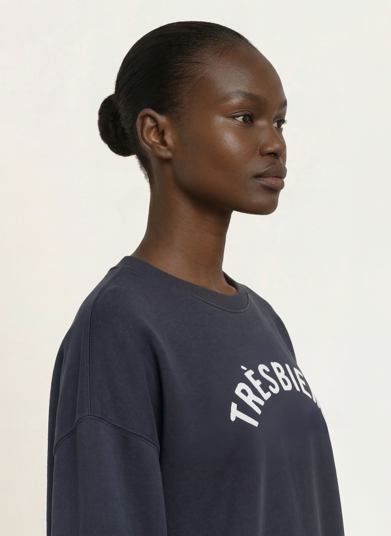 Juvia Sweatshirt VICKY: BLEU FONCÉ / ÉCRU