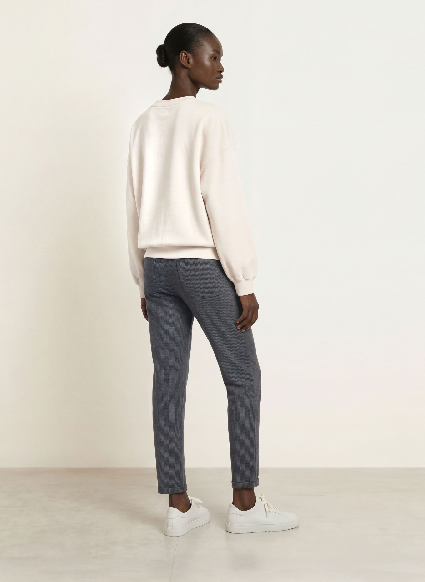Juvia Sweatshirt VICKY: CRÈME