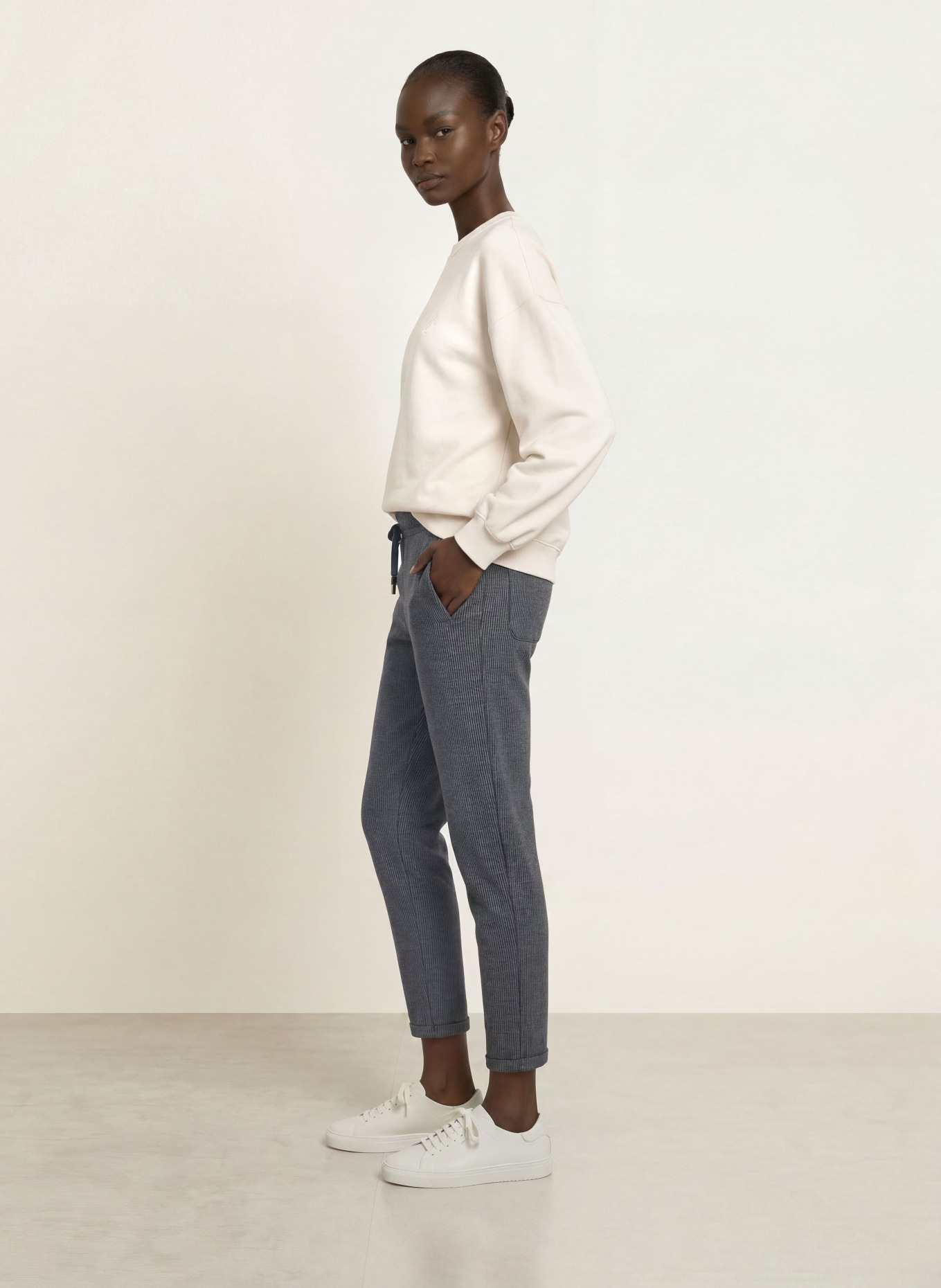 Juvia Sweatshirt VICKY: CRÈME