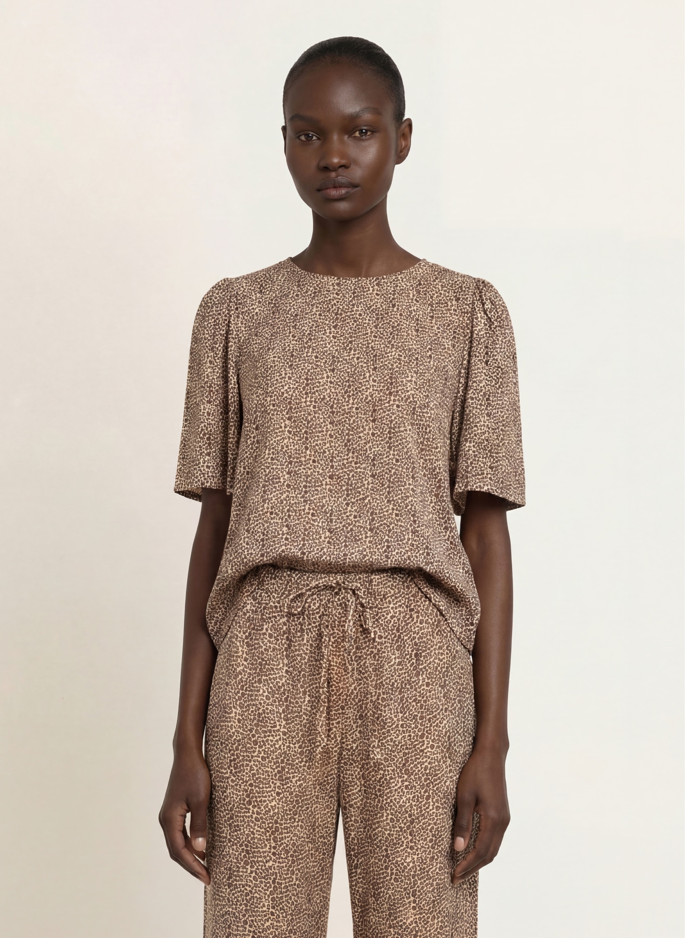 Juvia Blouseshirt RUFINA: LICHTBRUIN / MARRON FONCÉ / BEIGE