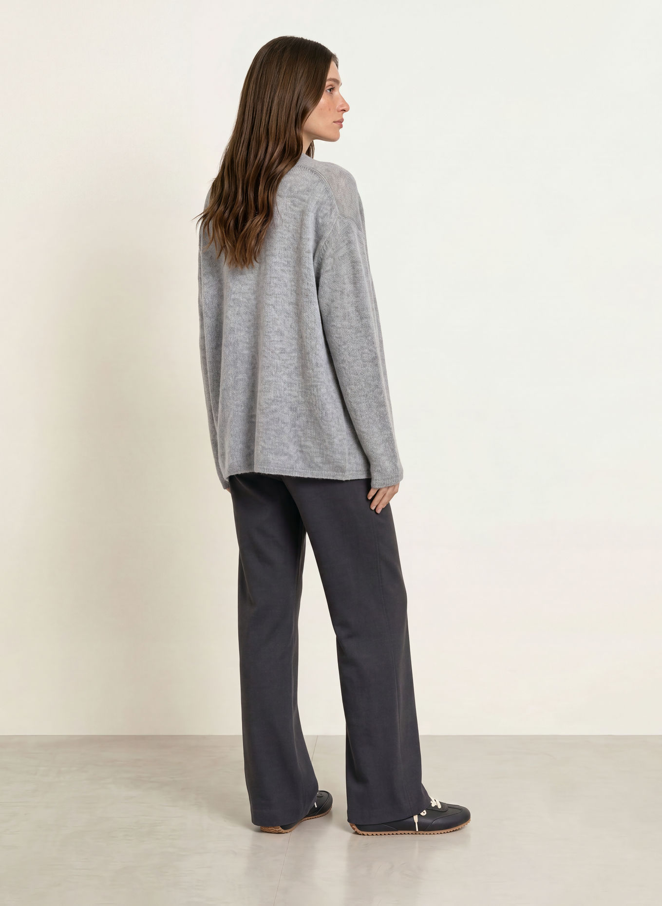 Juvia SAVIYA Cashmere Knit Wrap: GRAY