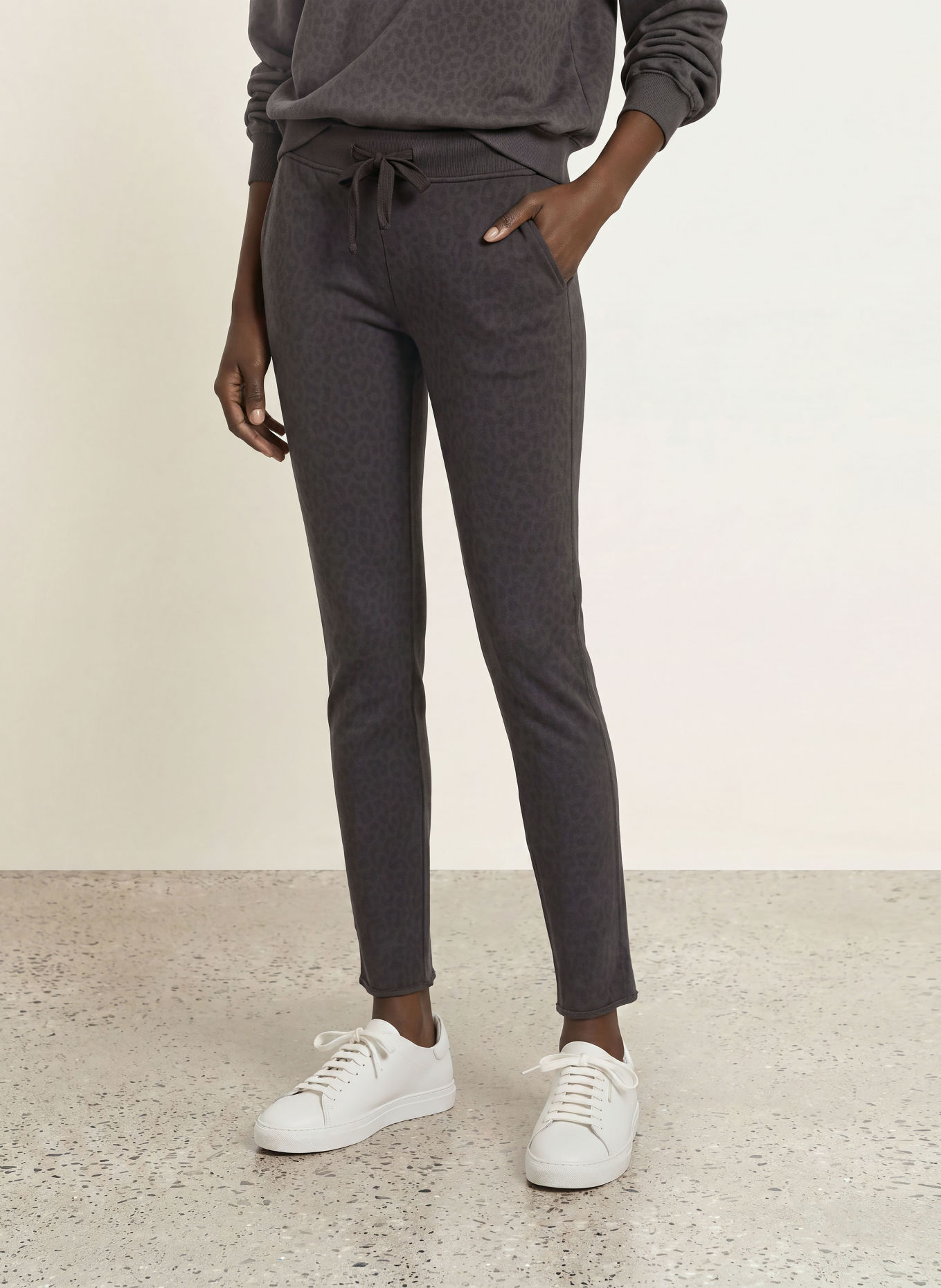 Juvia Sweatpants SMILLA: GRAU / DUNKELGRAU