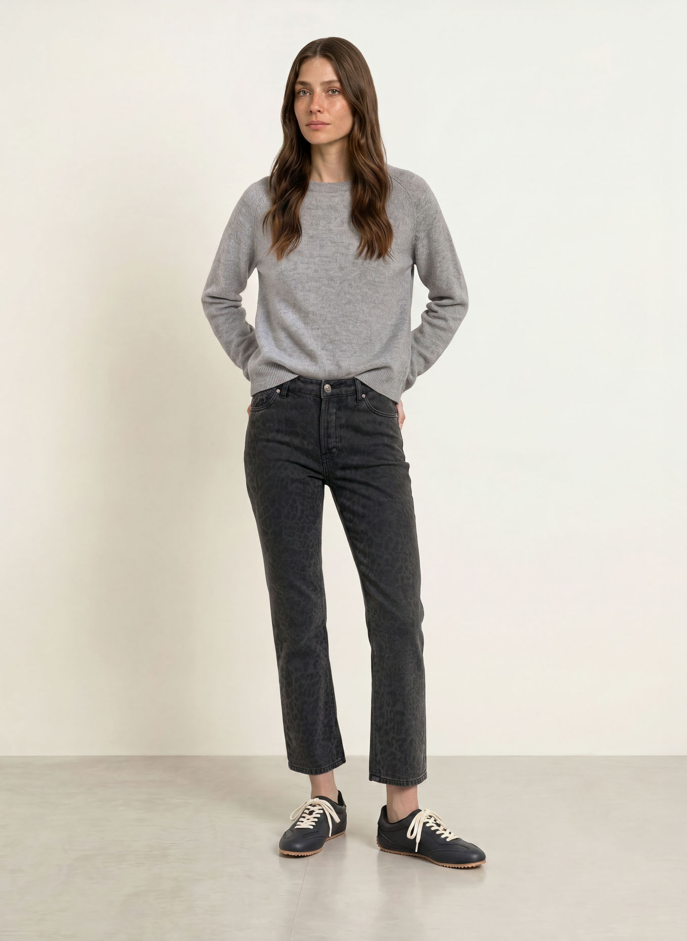 Juvia Cashmere-Pullover SAMIA: GRAU