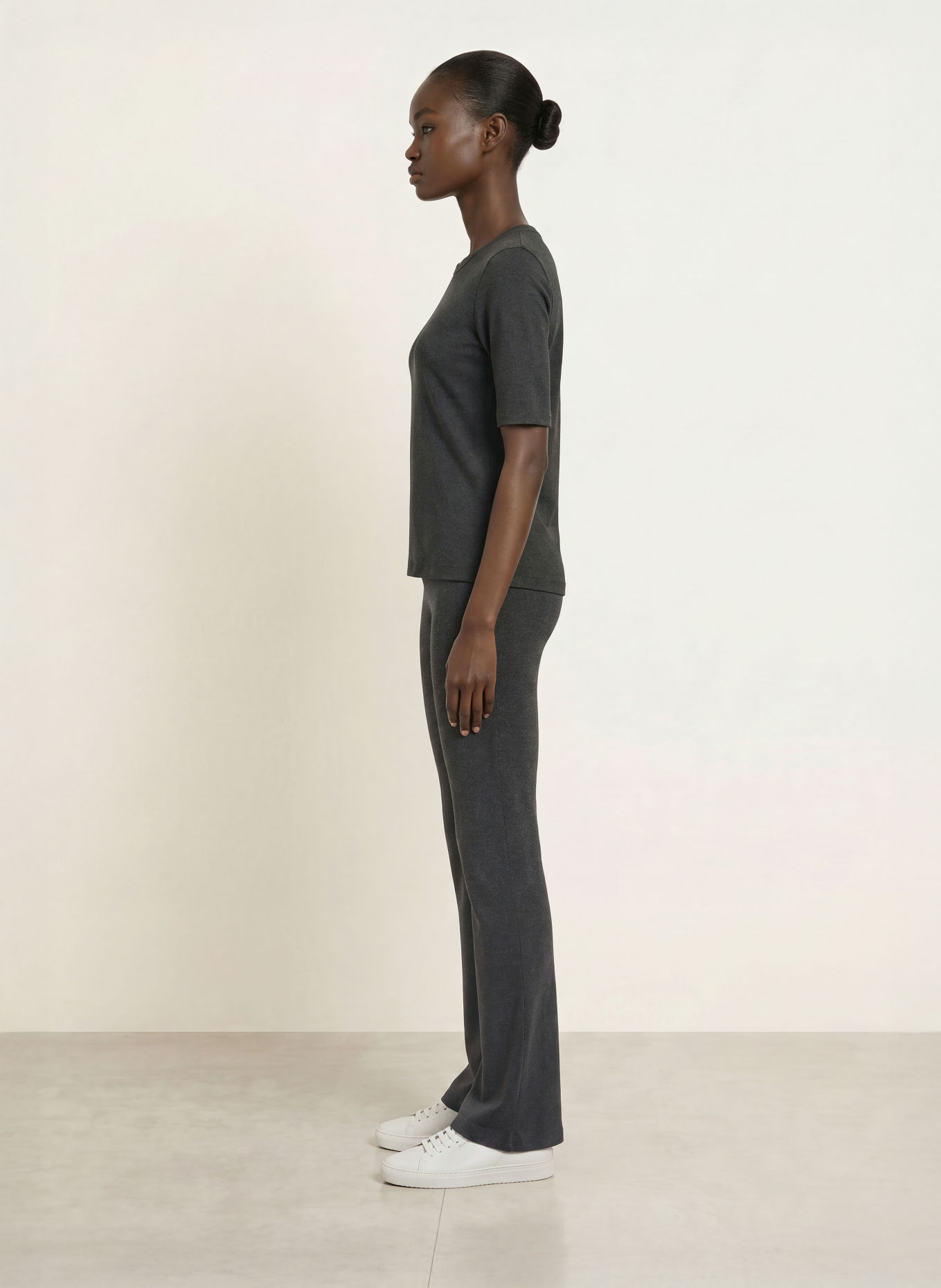 Juvia RABEA T-shirt: DARK GRAY