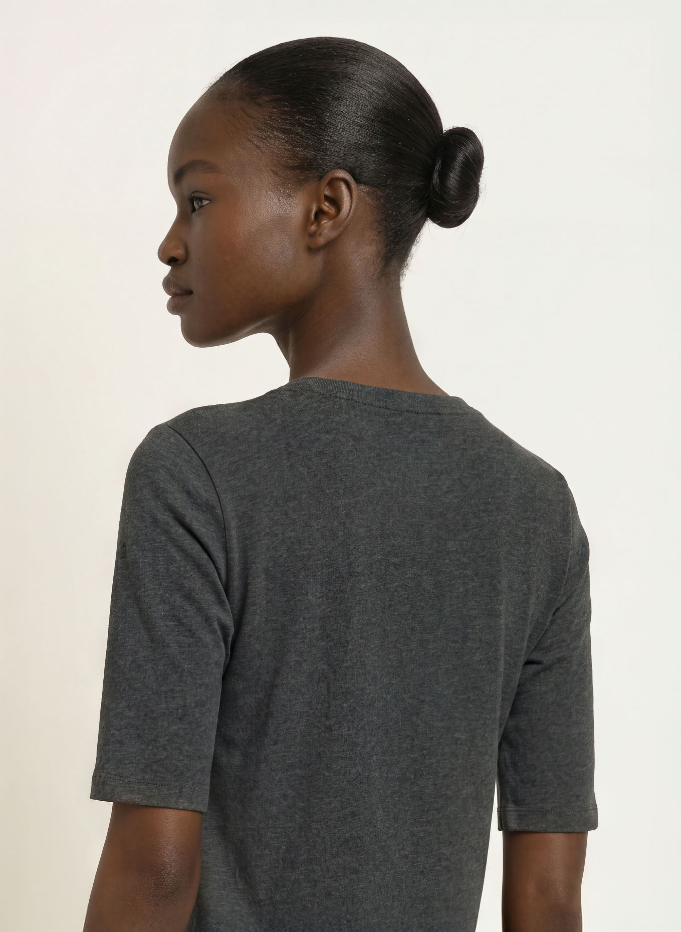 Juvia RABEA T-shirt: DARK GRAY