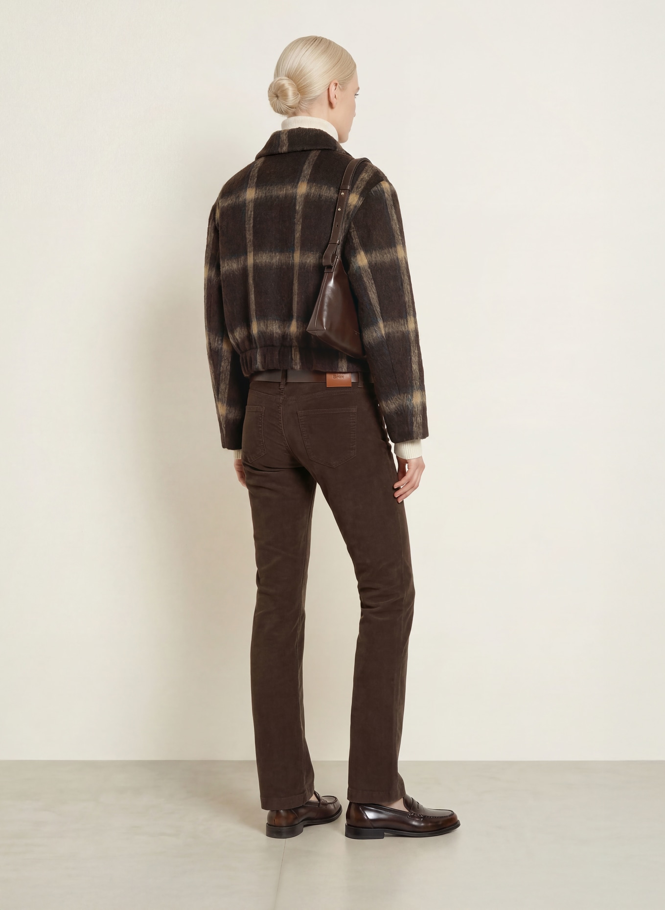 BRAX Pantaloni bootcut SHAKIRA din velur: MARO ÎNCHIS