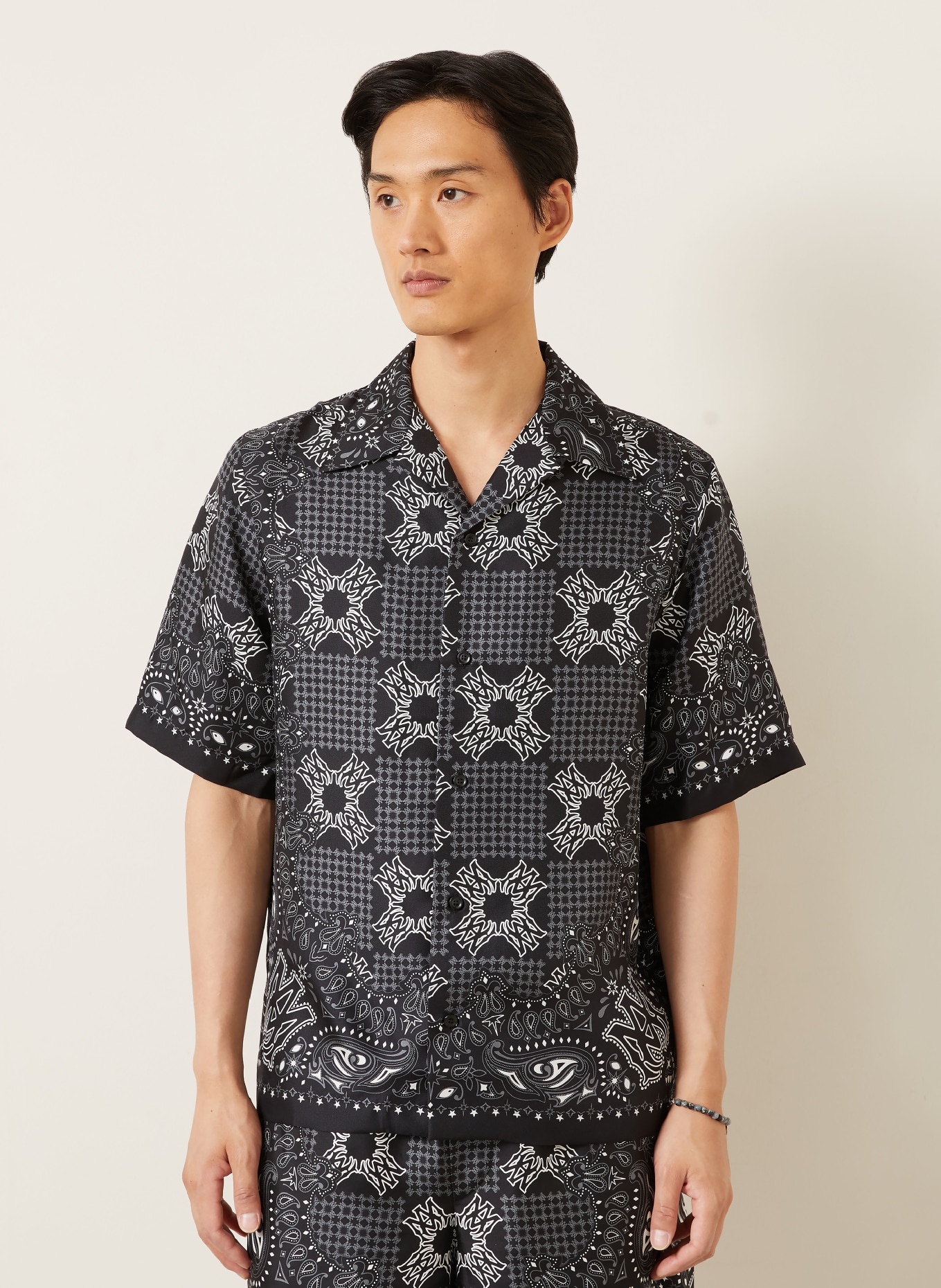 AMIRI Resorthemd Comfort Fit aus Seide: SCHWARZ / GRAU / WEISS