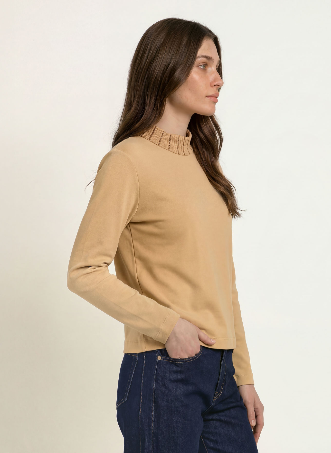 MARC CAIN Longsleeve mit Schmucksteinen: 620 tannin