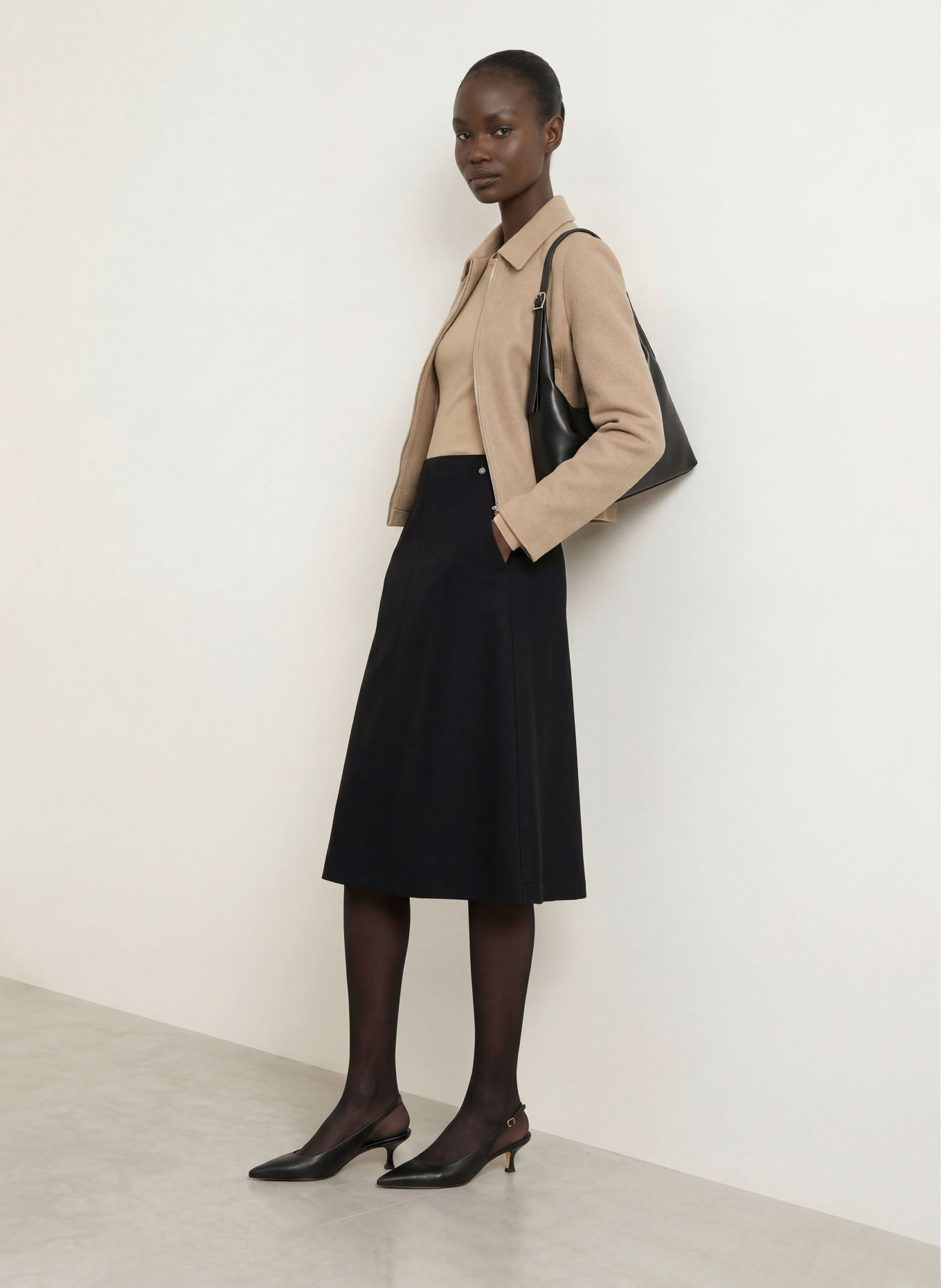 MARC CAIN Rok: 900 black new