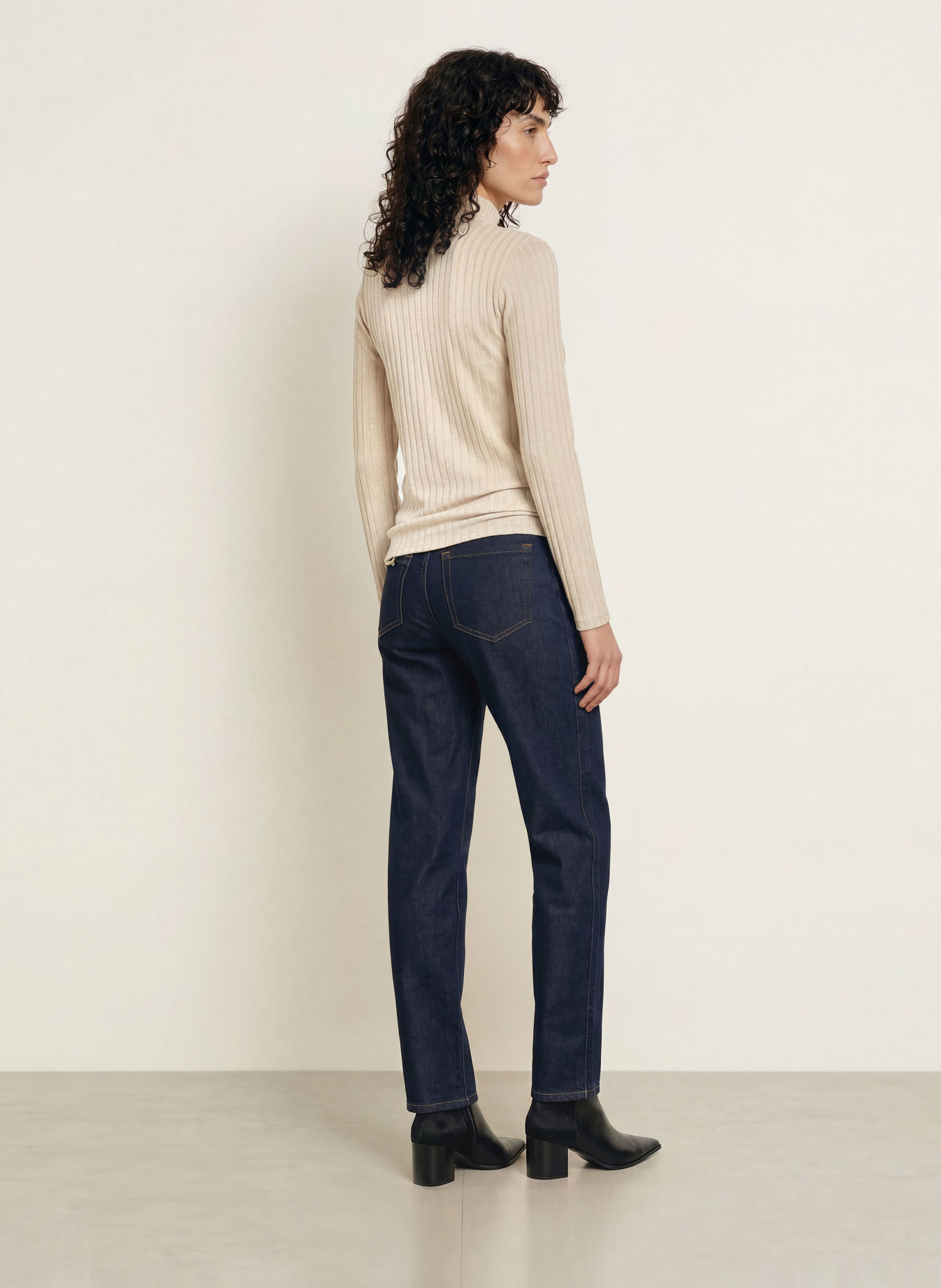 MARC CAIN Long-sleeve shirt with glitter yarn: 620 tannin