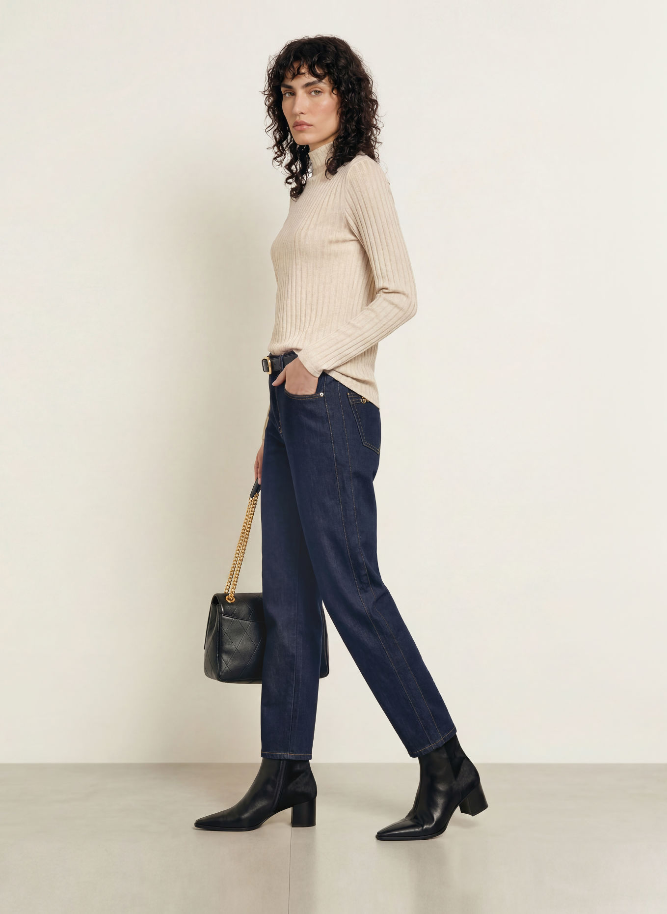 MARC CAIN Long-sleeve shirt with glitter yarn: 620 tannin