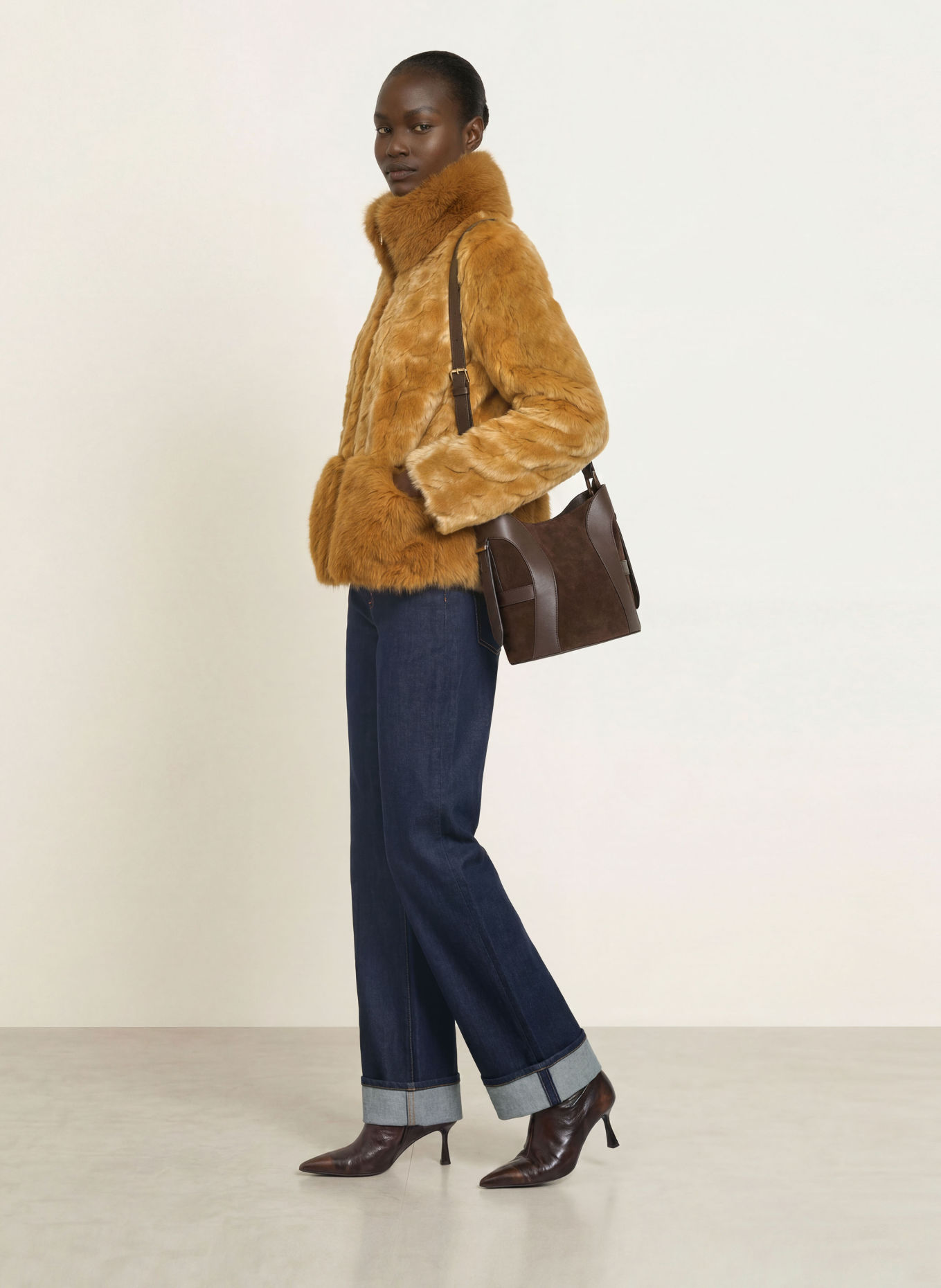 MARC CAIN Veste en fausse fourrure: 620 tannin